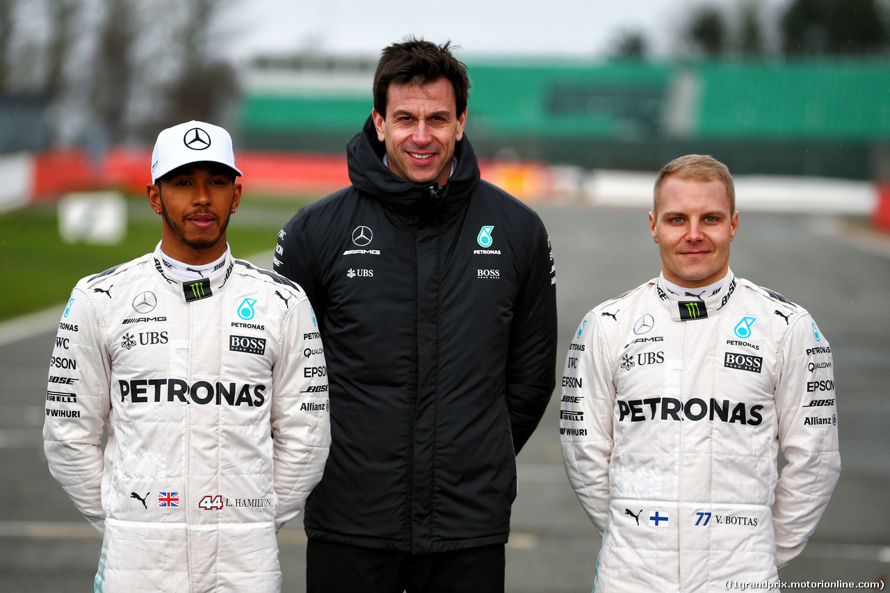 MERCEDES W08 HYBRID, (L to R): Lewis Hamilton (GBR) Mercedes AMG F1 with Toto Wolff (GER) Mercedes AMG F1 Shareholder e Executive Director e Valtteri Bottas (FIN) Williams.
23.02.2017.