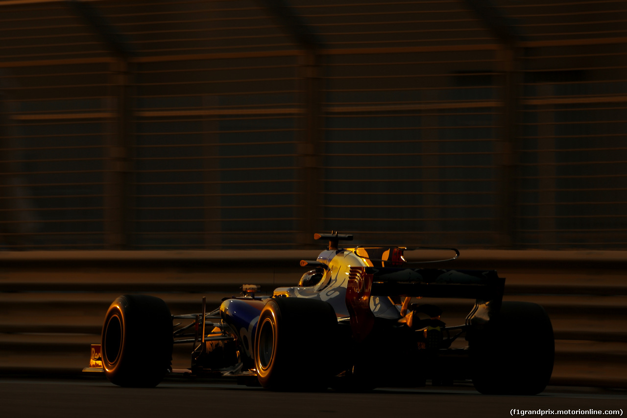 TEST ABU DHABI 28 NOVEMBRE, Sean Gelael (IDN) Scuderia Toro Rosso 
28.11.2017.