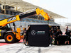 TEST F1 BAHRAIN 19 APRILE, The Mercedes AMG F1 of Valtteri Bottas (FIN) is recovered back to the pits.
19.04.2017.