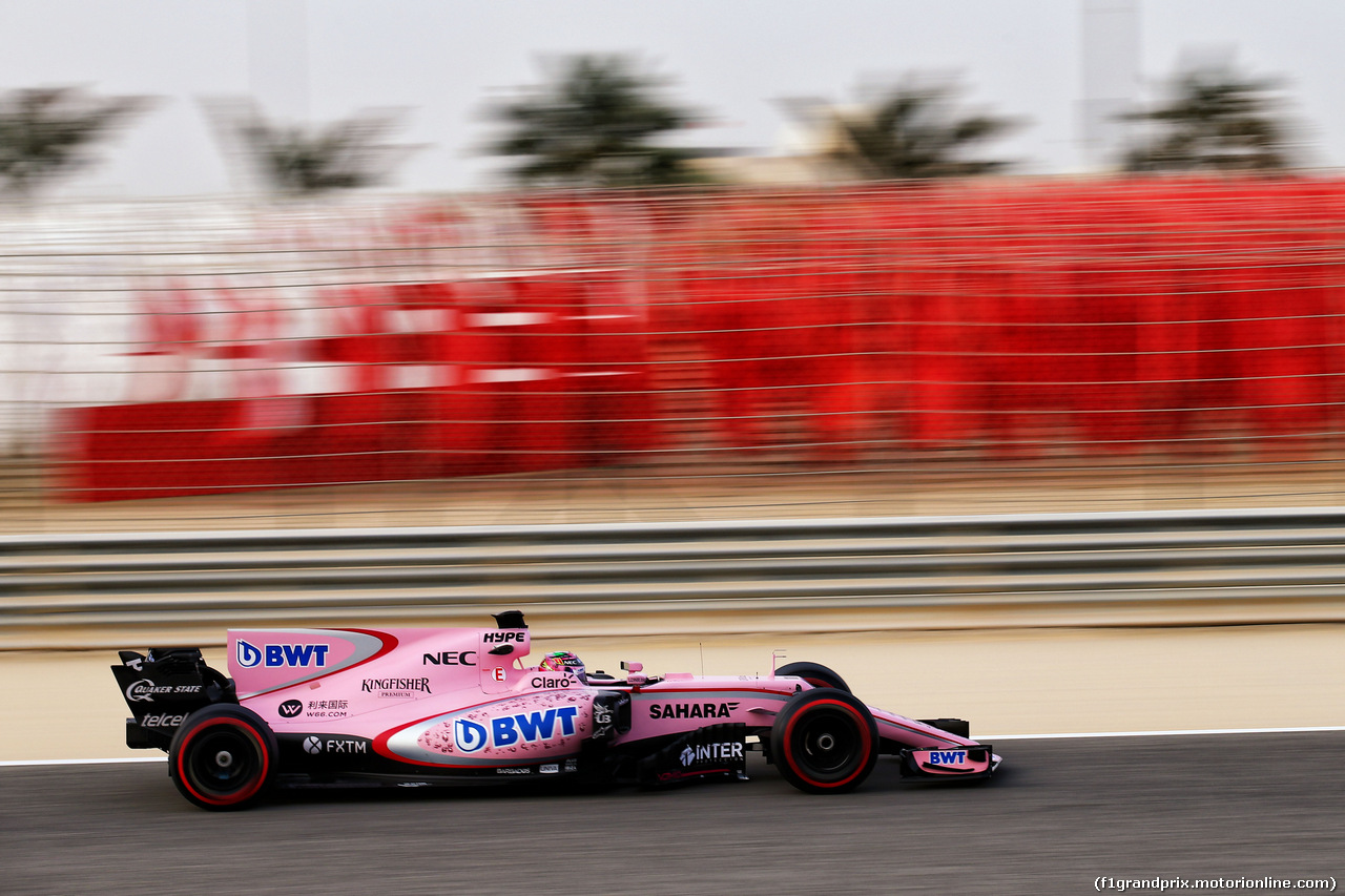TEST F1 BAHRAIN 19 APRILE, Sergio Perez (MEX) Sahara Force India F1 VJM10.
19.04.2017.