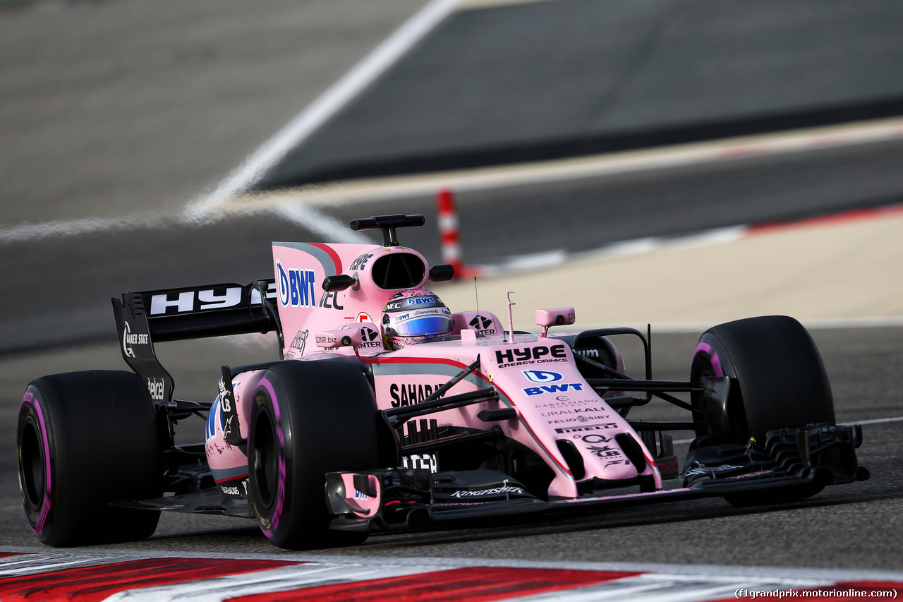 TEST F1 BAHRAIN 19 APRILE, Sergio Perez (MEX) Sahara Force India F1 VJM10.
19.04.2017.