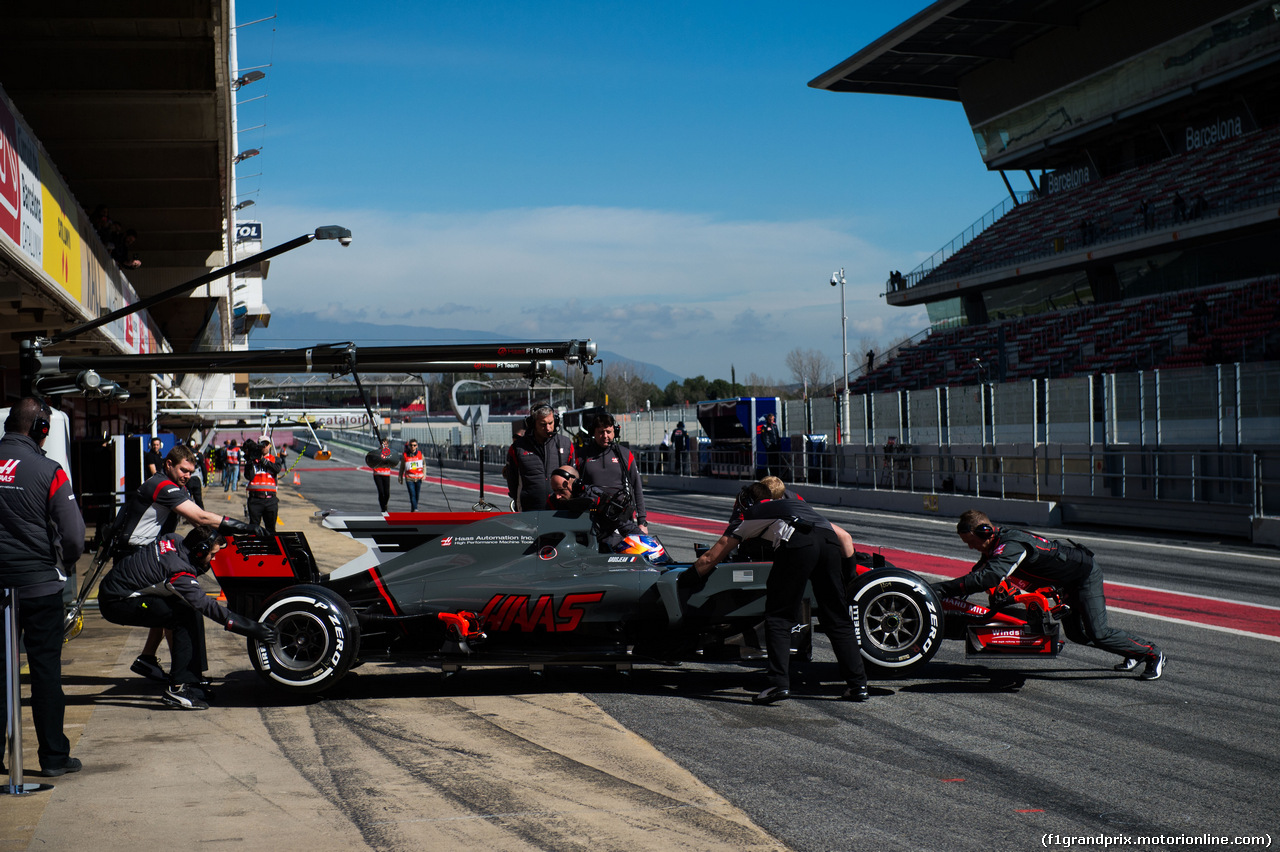 TEST F1 BARCELLONA 1 MARZO, Romain Grosjean (FRA) Haas F1 Team VF-17.
01.03.2017.