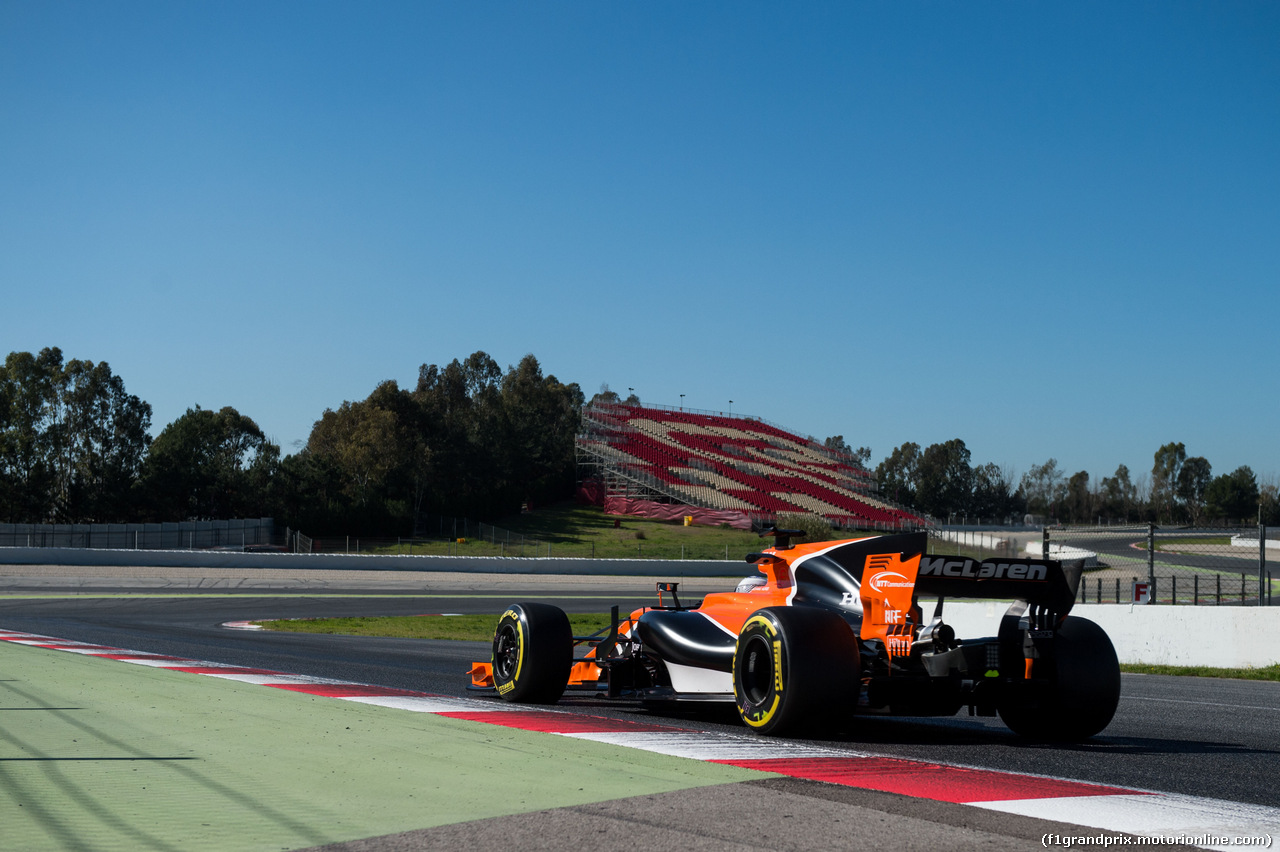 TEST F1 BARCELLONA 1 MARZO, Fernando Alonso (ESP) McLaren MCL32.
01.03.2017.