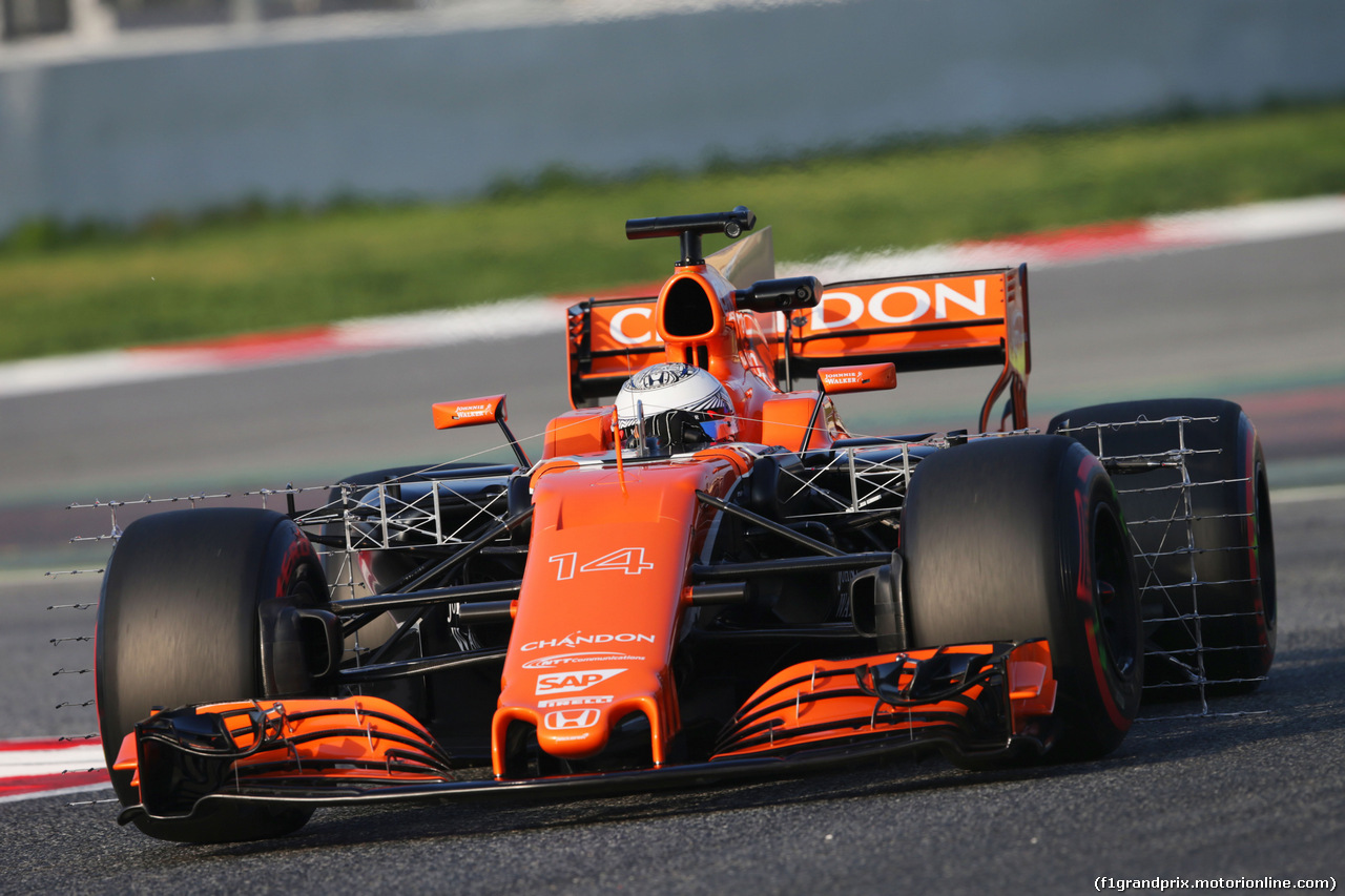 TEST F1 BARCELLONA 27 FEBBRAIO, Fernando Alonso (ESP) McLaren MCL32 running sensor equipment.
27.02.2017.