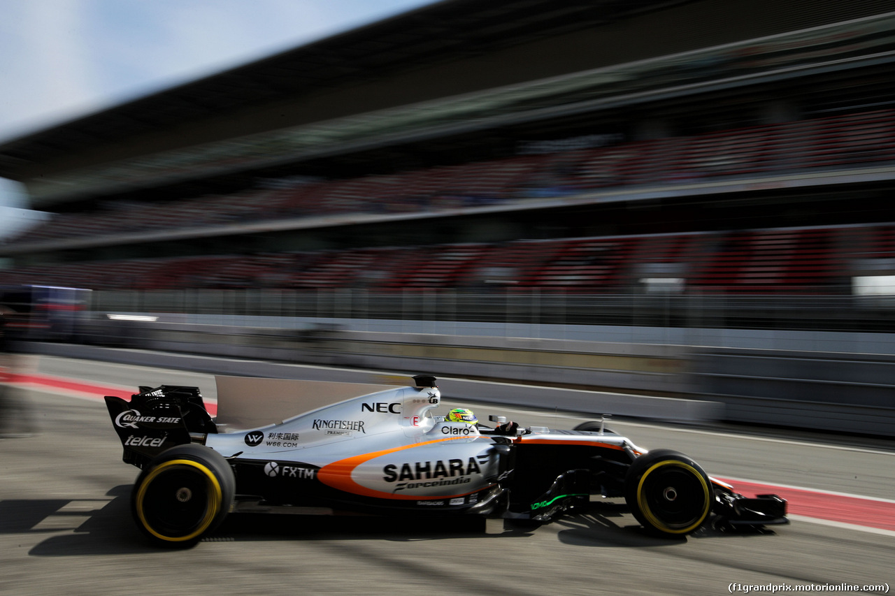 TEST F1 BARCELLONA 27 FEBBRAIO, Sergio Perez (MEX) Sahara Force India F1 VJM10 leaves the pits.
27.02.2017.