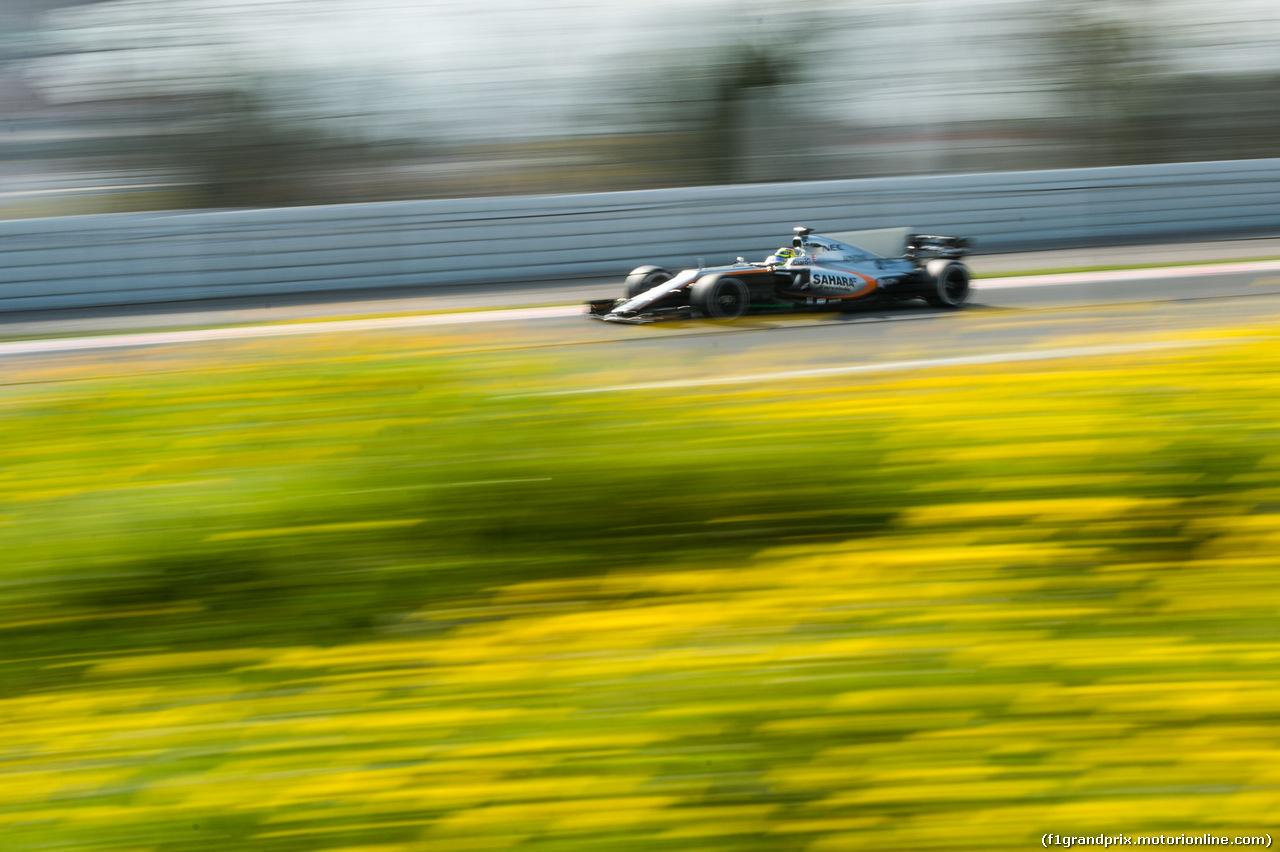 TEST F1 BARCELLONA 27 FEBBRAIO, Sergio Perez (MEX) Sahara Force India F1 VJM10.
27.02.2017.