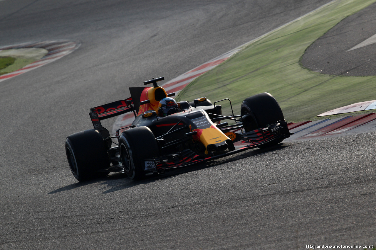 TEST F1 BARCELLONA 27 FEBBRAIO, 27.02.2017 - Daniel Ricciardo (AUS) Red Bull Racing RB13
