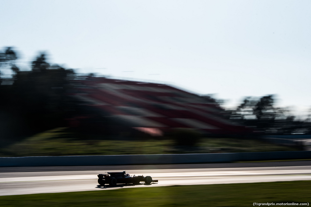 TEST F1 BARCELLONA 27 FEBBRAIO, Kevin Magnussen (DEN) Haas VF-17.
27.02.2017.