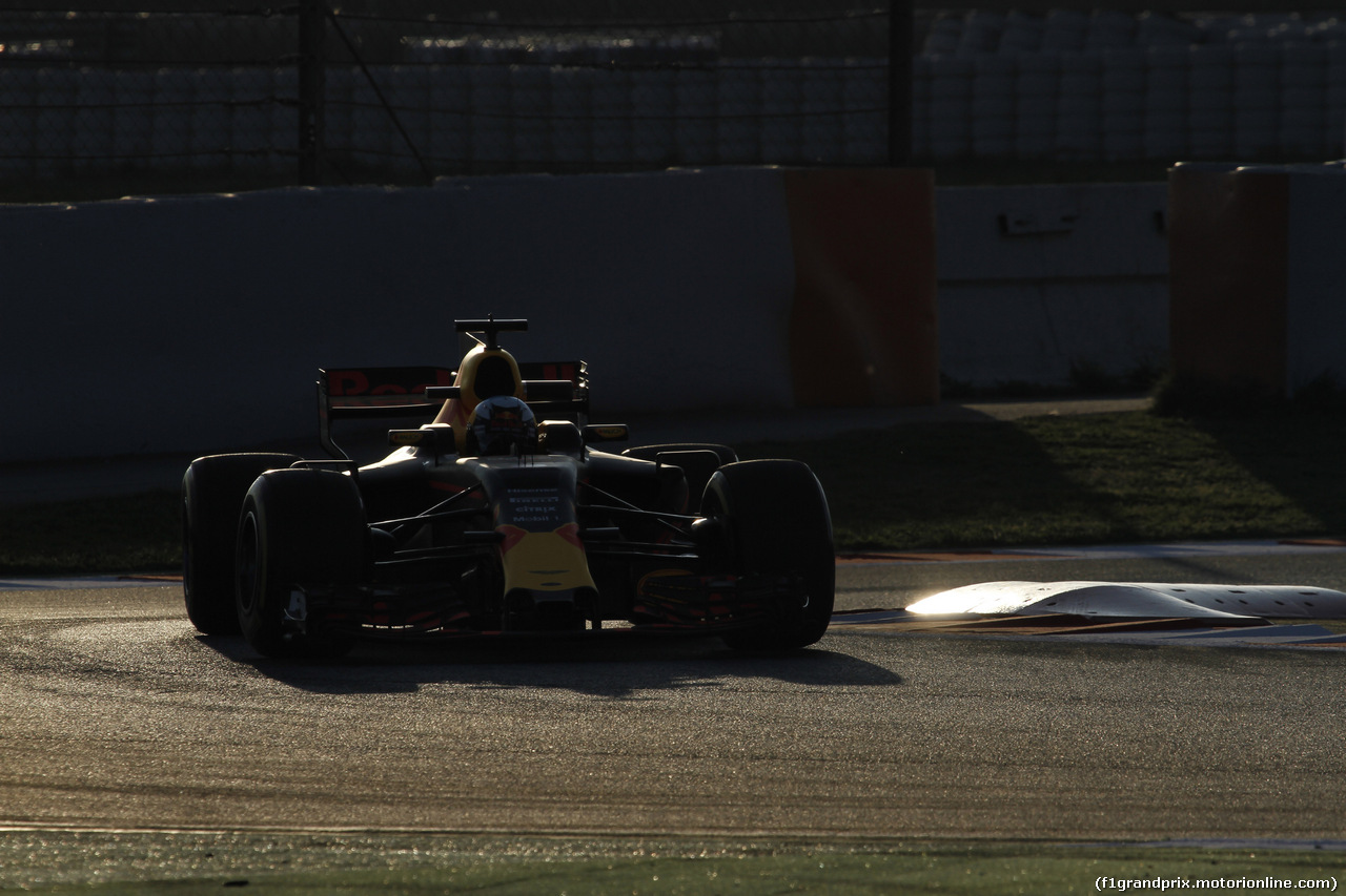 TEST F1 BARCELLONA 28 FEBBRAIO, 27.02.2017 - Daniel Ricciardo (AUS) Red Bull Racing RB13