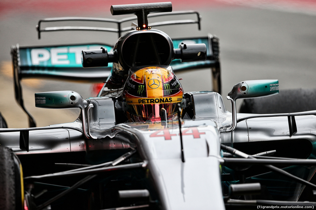 TEST F1 BARCELLONA 28 FEBBRAIO, Lewis Hamilton (GBR) Mercedes AMG F1 W08 in the pits.
28.02.2017.