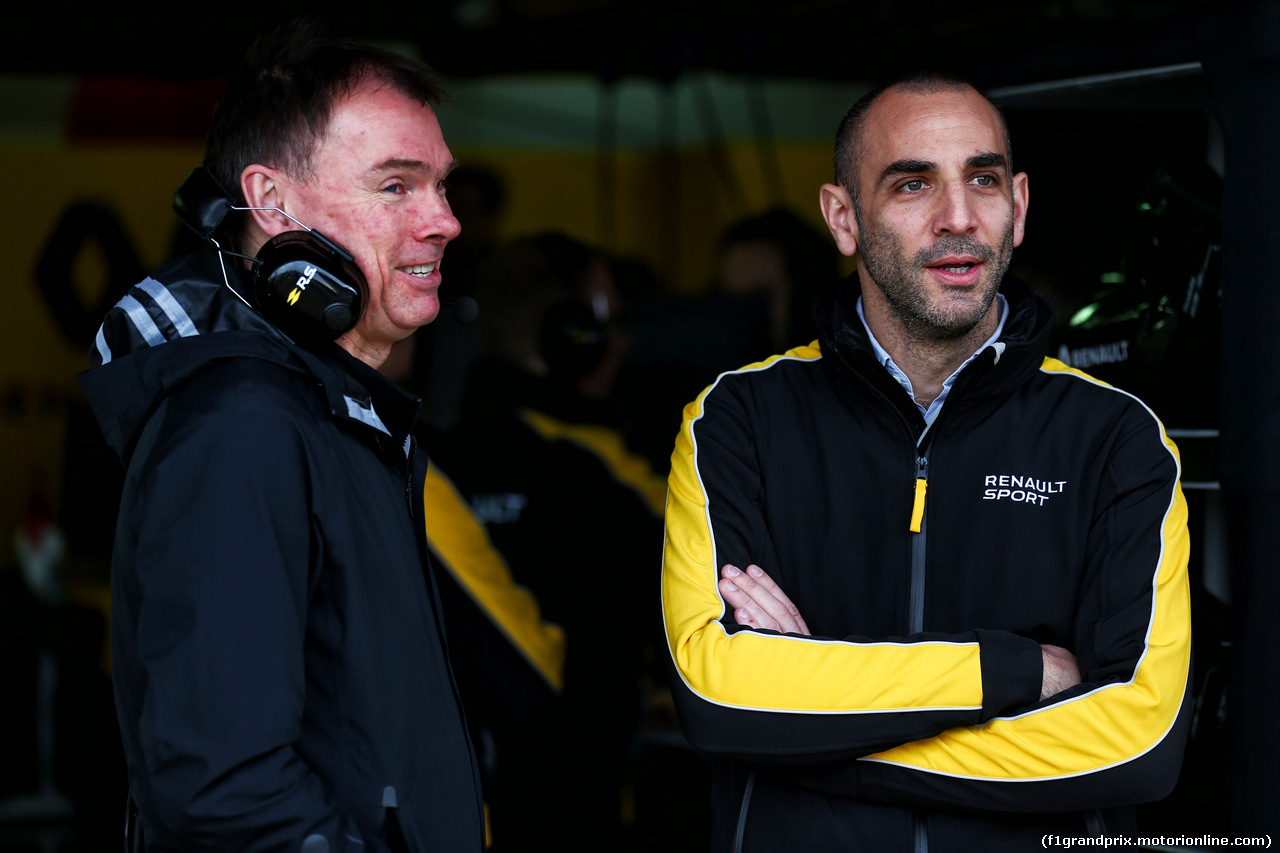 TEST F1 BARCELLONA 8 MARZO, (L to R): Alan Permane (GBR) Renault Sport F1 Team Trackside Operations Director with Cyril Abiteboul (FRA) Renault Sport F1 Managing Director.
08.03.2017.