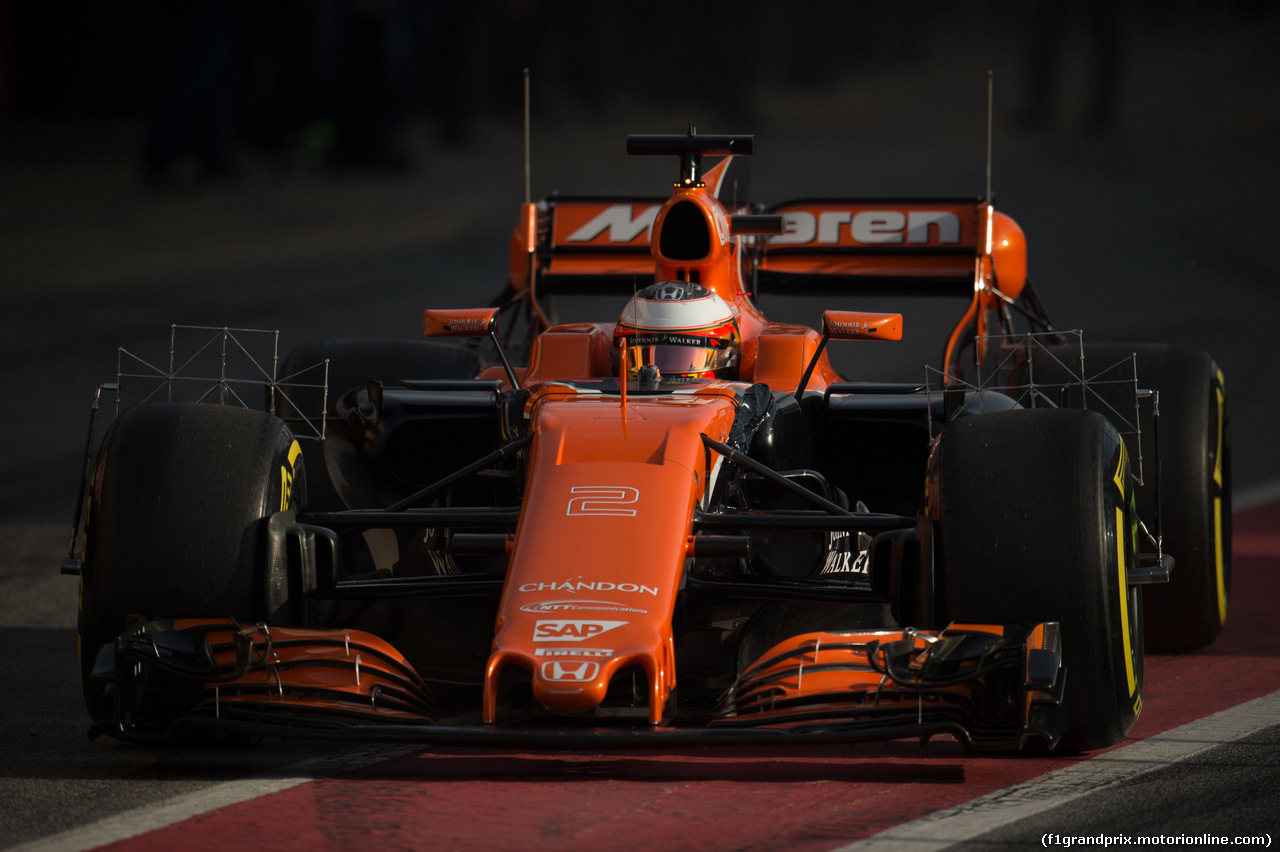 TEST F1 BARCELLONA 9 MARZO, Stoffel Vandoorne (BEL) McLaren MCL32 running sensor equipment.
09.03.2017.
