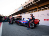 TORO ROSSO STR12, (L to R): Daniil Kvyat (RUS) Scuderia Toro Rosso STR12 with Carlos Sainz Jr (ESP) Scuderia Toro Rosso.
26.02.2017.