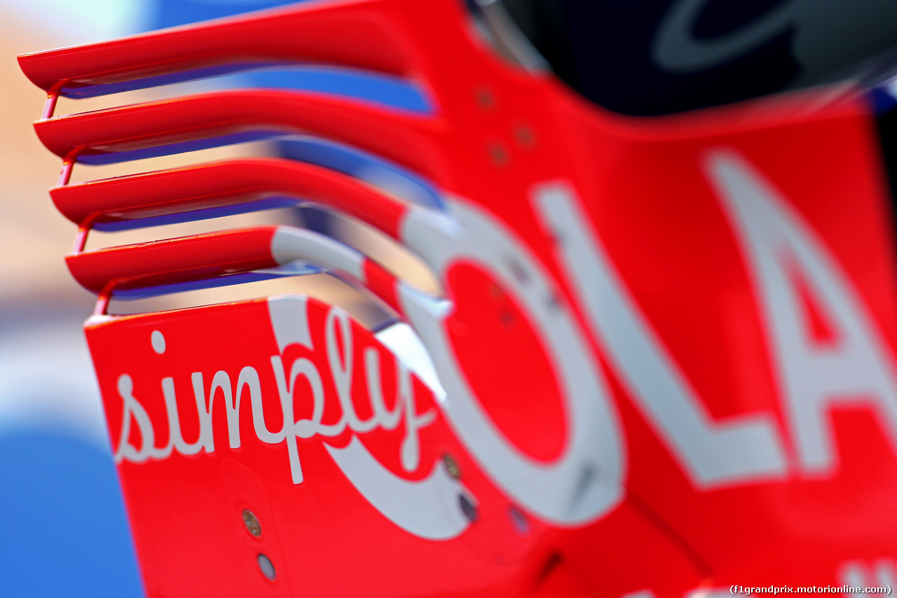 TORO ROSSO STR12, Toro Rosso unveil new STR17. Rear wing
27.02.2017.
