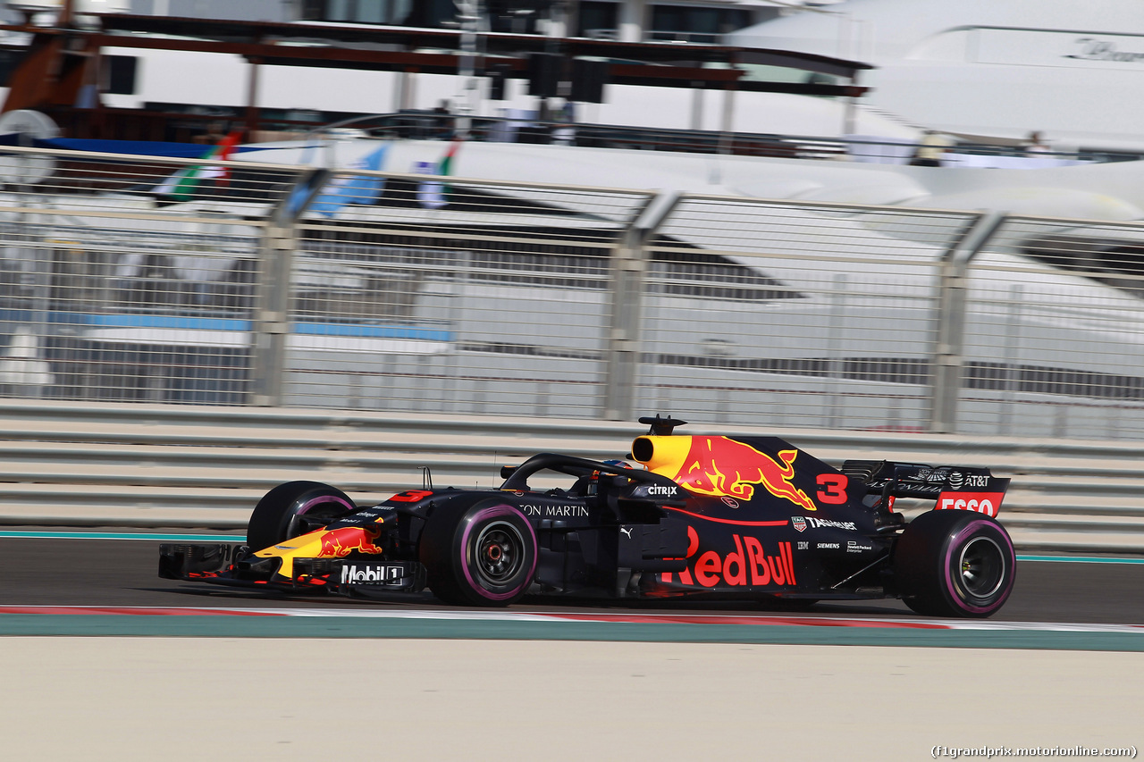 GP ABU DHABI, 24.11.2018 - Prove Libere 3, Daniel Ricciardo (AUS) Red Bull Racing RB14