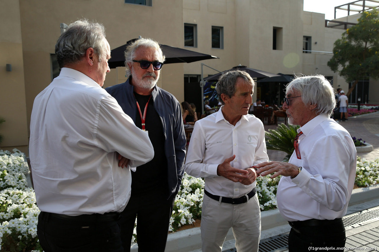 GP ABU DHABI, 24.11.2018 - Qualifiche, (L-R) Jerome Stoll (FRA) Renault Sport F1 President, Flavio Briatore (ITA), Alain Prost (FRA) Renault Sport F1 Team Special Advisor e Bernie Ecclestone (GBR)