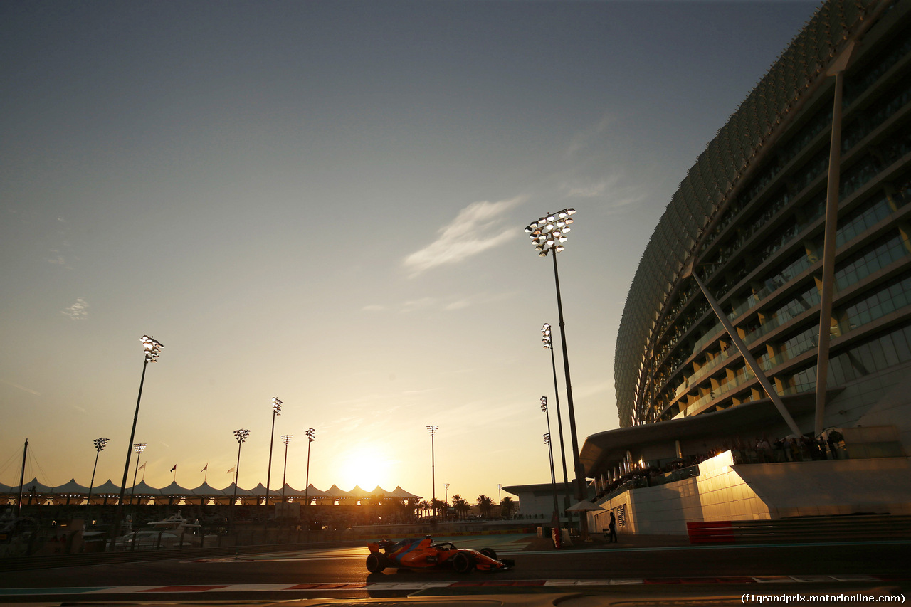GP ABU DHABI, 24.11.2018 - Qualifiche, Fernando Alonso (ESP) McLaren MCL33