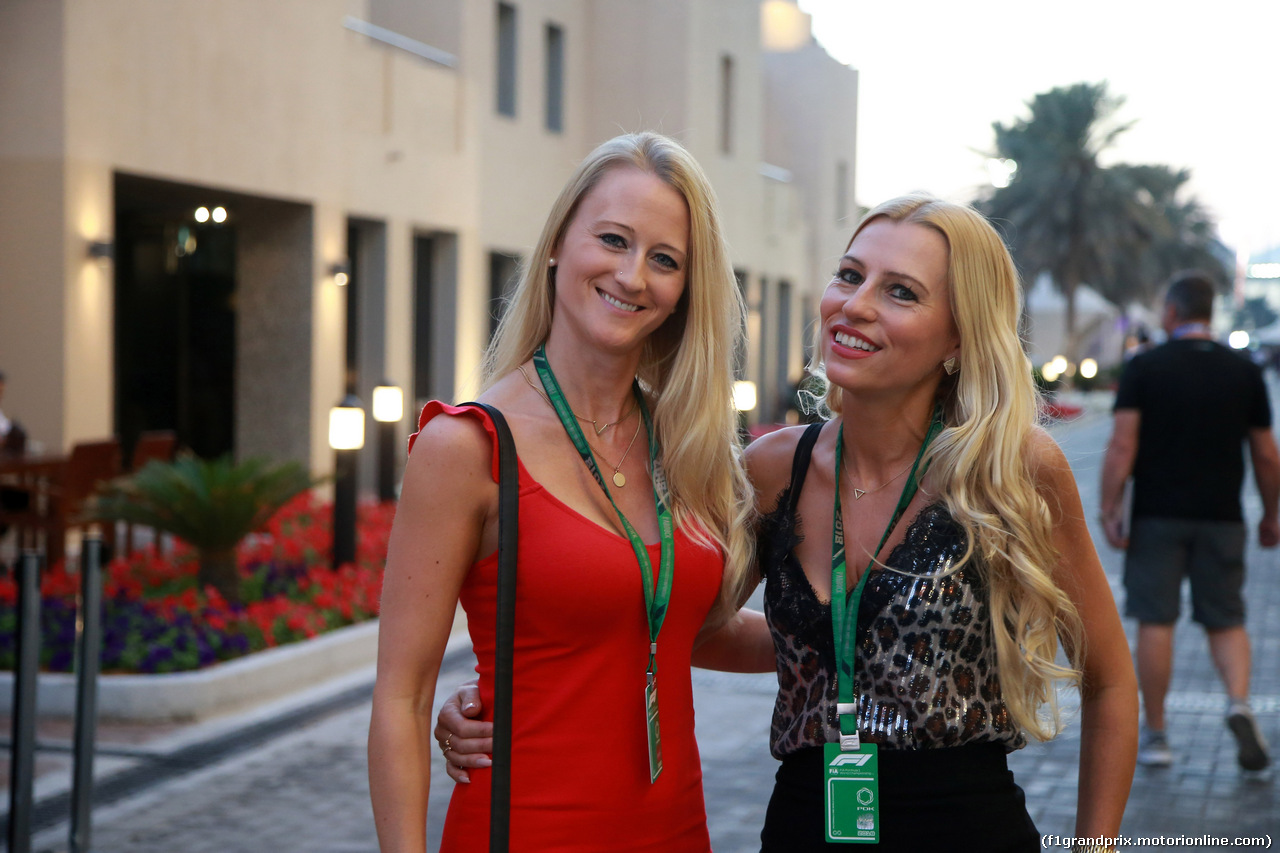 GP ABU DHABI, 22.11.2018 - Ragazzas in the paddock