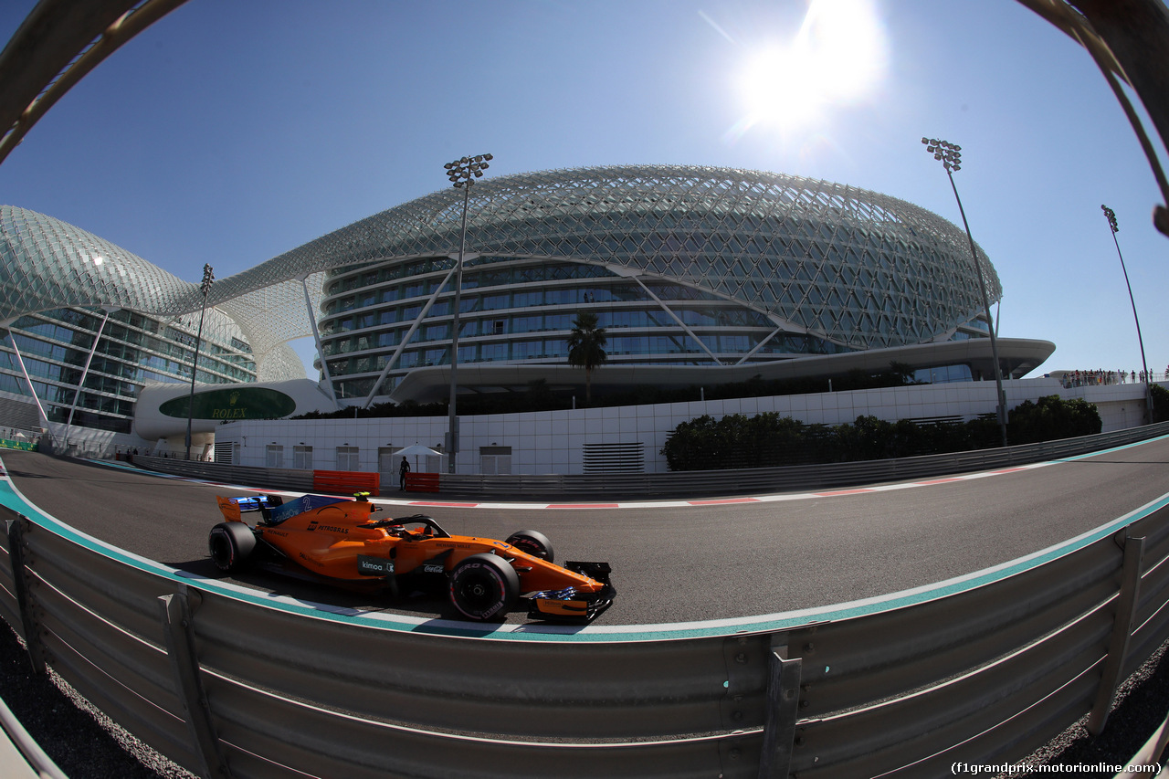 GP ABU DHABI, 23.11.2018 - Prove Libere 1, Stoffel Vandoorne (BEL) McLaren MCL33