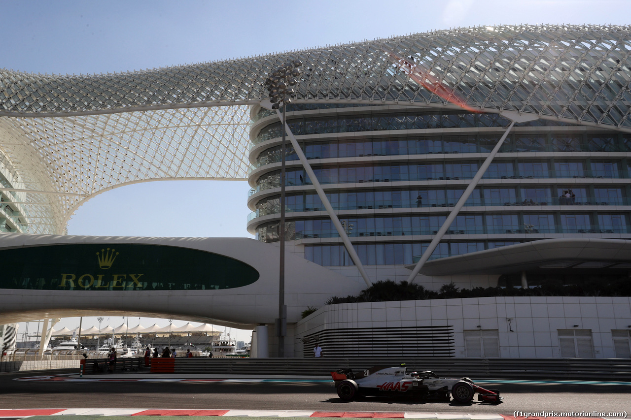 GP ABU DHABI, 23.11.2018 - Prove Libere 1, Kevin Magnussen (DEN) Haas F1 Team VF-18