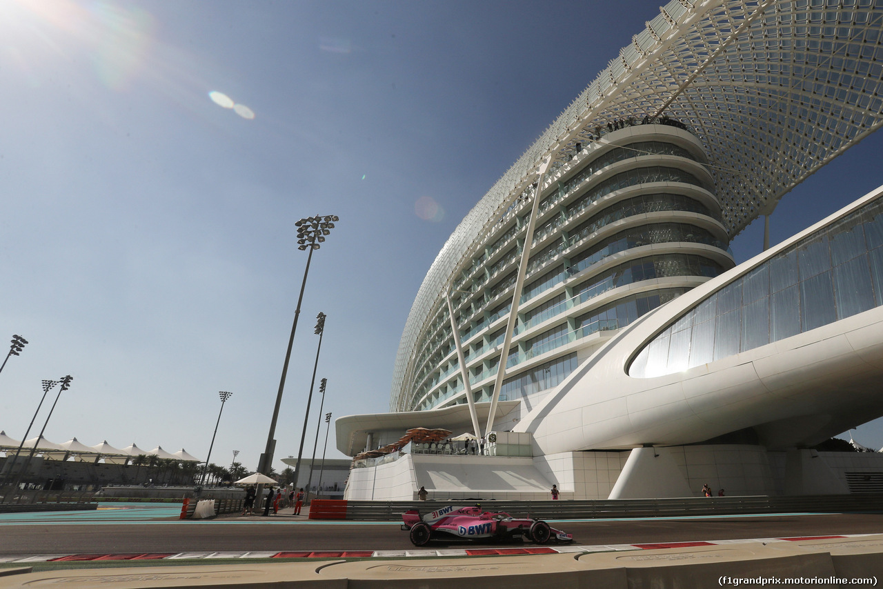 GP ABU DHABI, 23.11.2018 - Prove Libere 1, Esteban Ocon (FRA) Racing Point Force India F1 VJM11