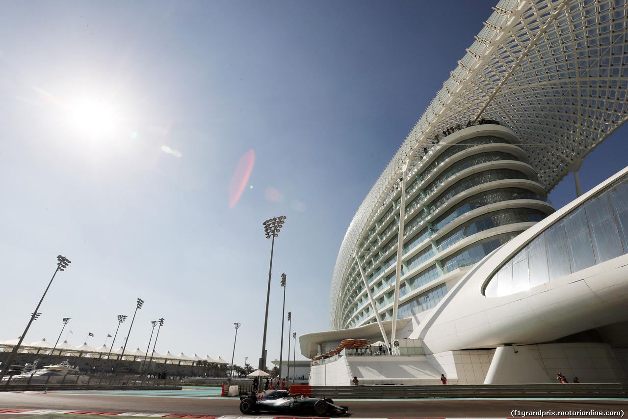 GP ABU DHABI, 23.11.2018 - Prove Libere 1, Lewis Hamilton (GBR) Mercedes AMG F1 W09