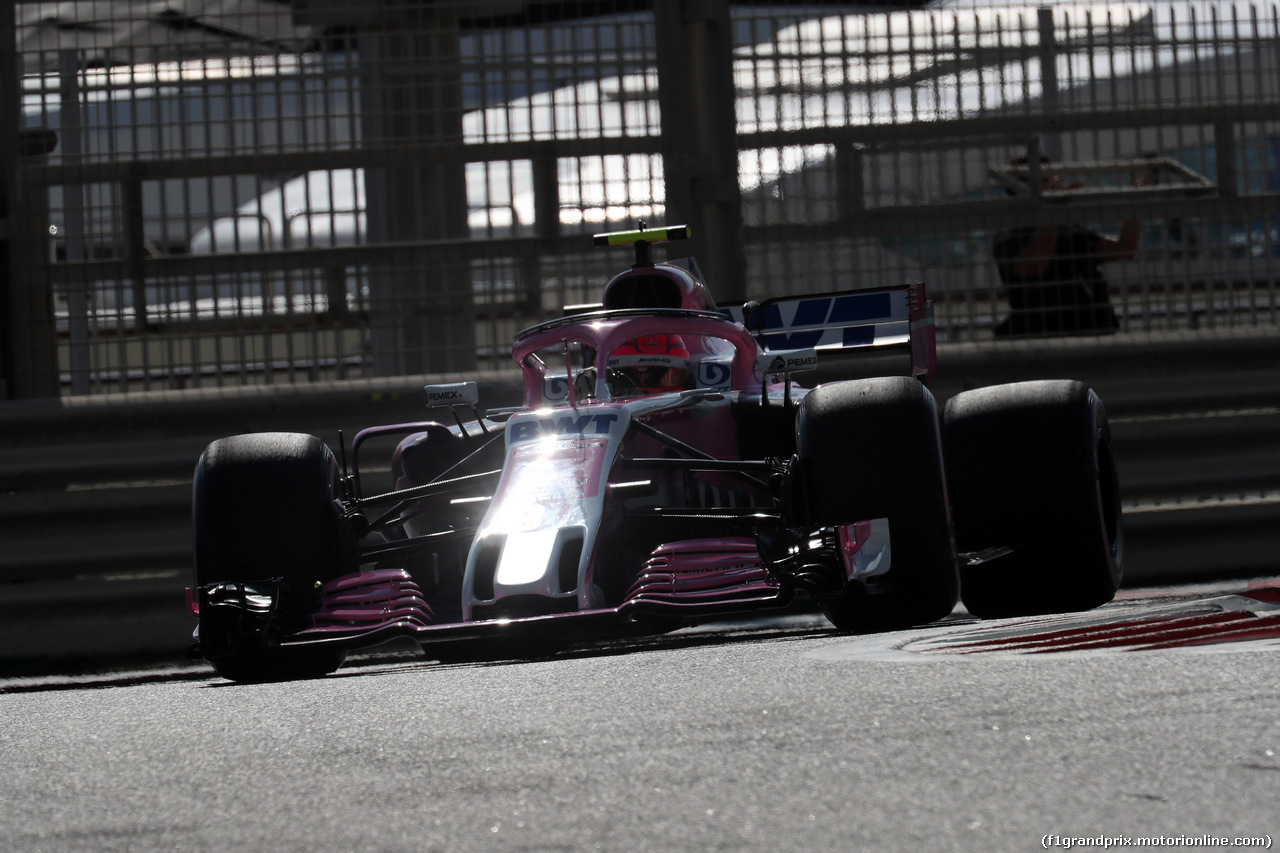 GP ABU DHABI, 23.11.2018 - Prove Libere 1, Esteban Ocon (FRA) Racing Point Force India F1 VJM11