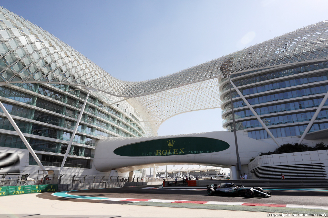GP ABU DHABI, 23.11.2018 - Prove Libere 1, Lewis Hamilton (GBR) Mercedes AMG F1 W09