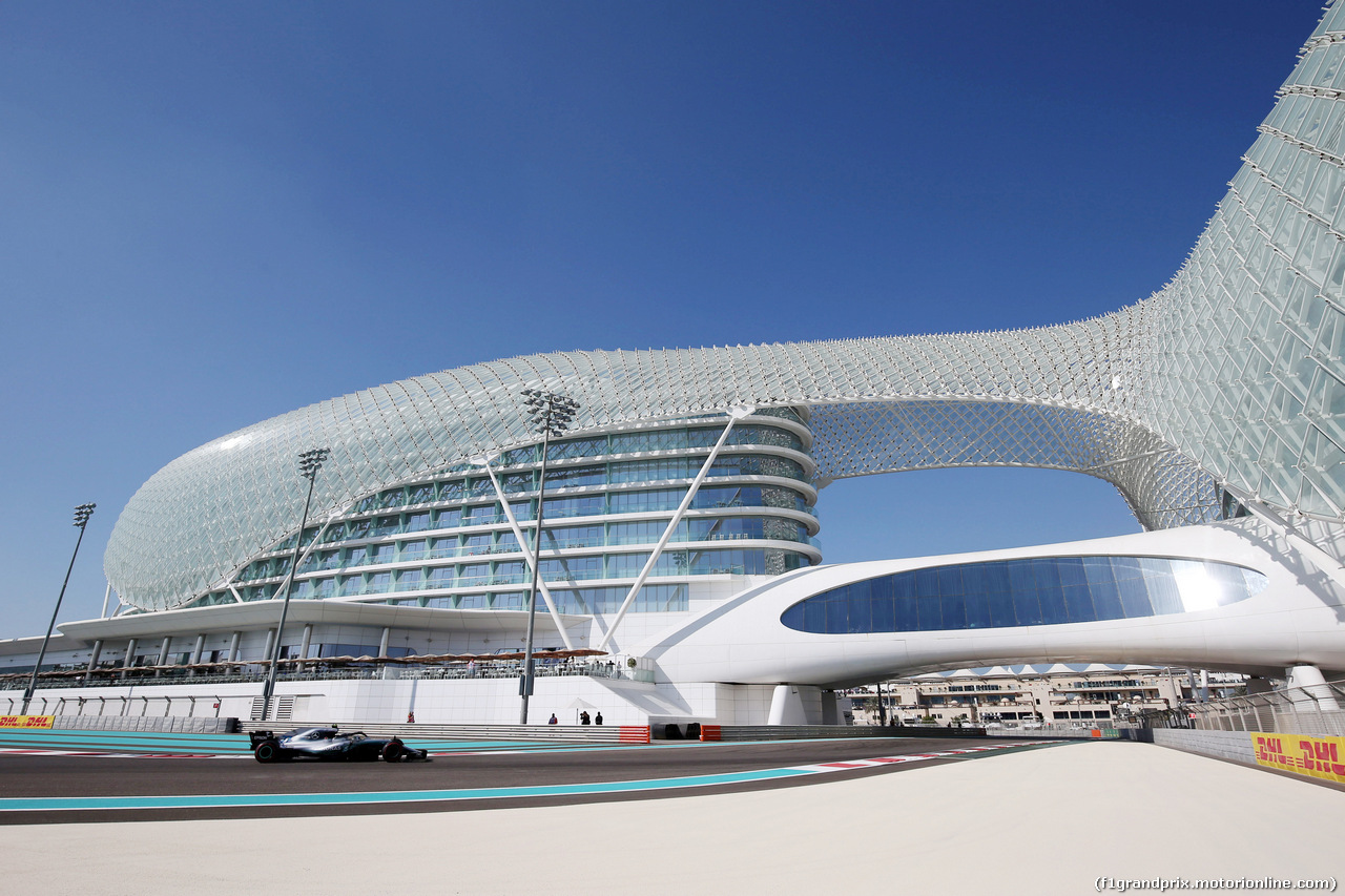 GP ABU DHABI, 23.11.2018 - Prove Libere 1, Valtteri Bottas (FIN) Mercedes AMG F1 W09