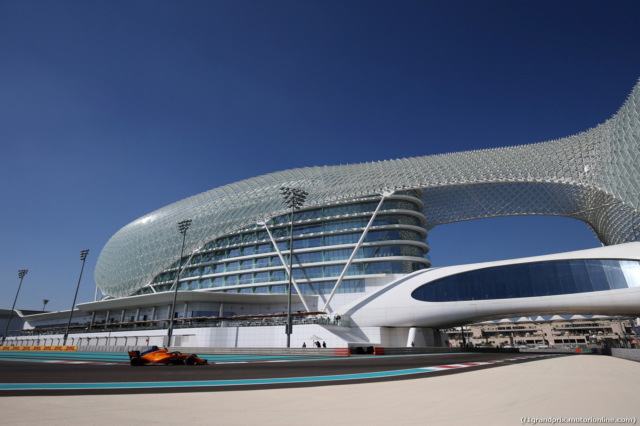 GP ABU DHABI, 23.11.2018 - Prove Libere 1, Stoffel Vandoorne (BEL) McLaren MCL33