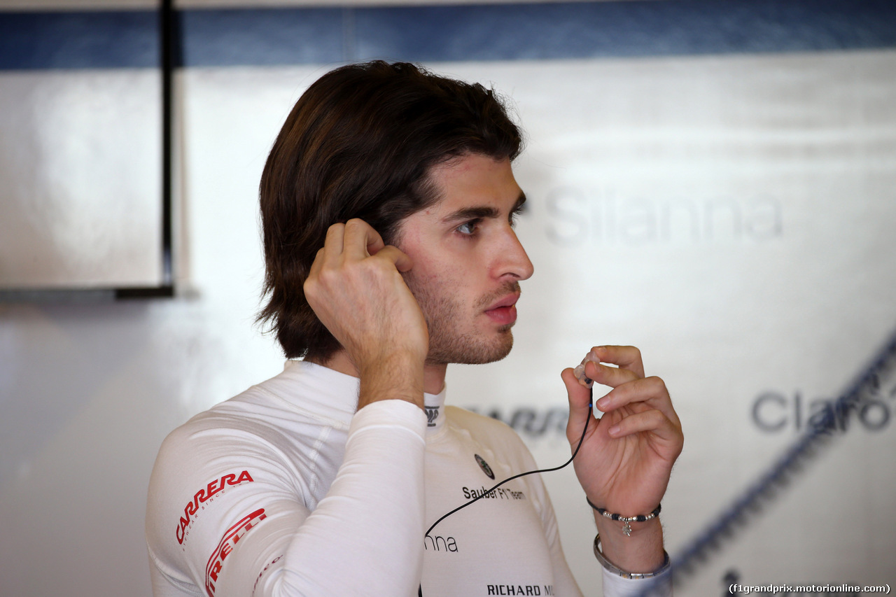 GP ABU DHABI, 23.11.2018 - Prove Libere 1, Antonio Giovinazzi (ITA) Test Driver Sauber C37