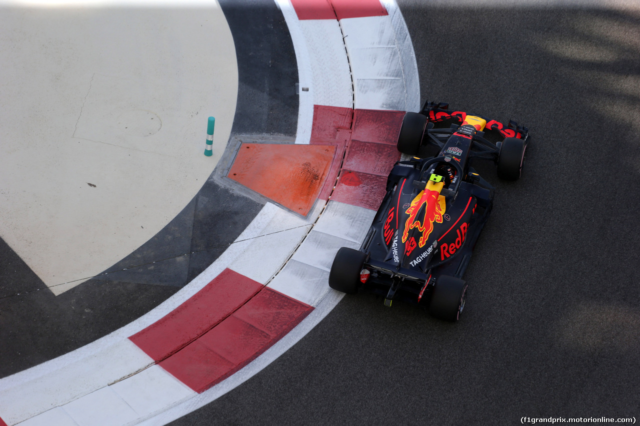 GP ABU DHABI, 23.11.2018 - Prove Libere 1, Max Verstappen (NED) Red Bull Racing RB14