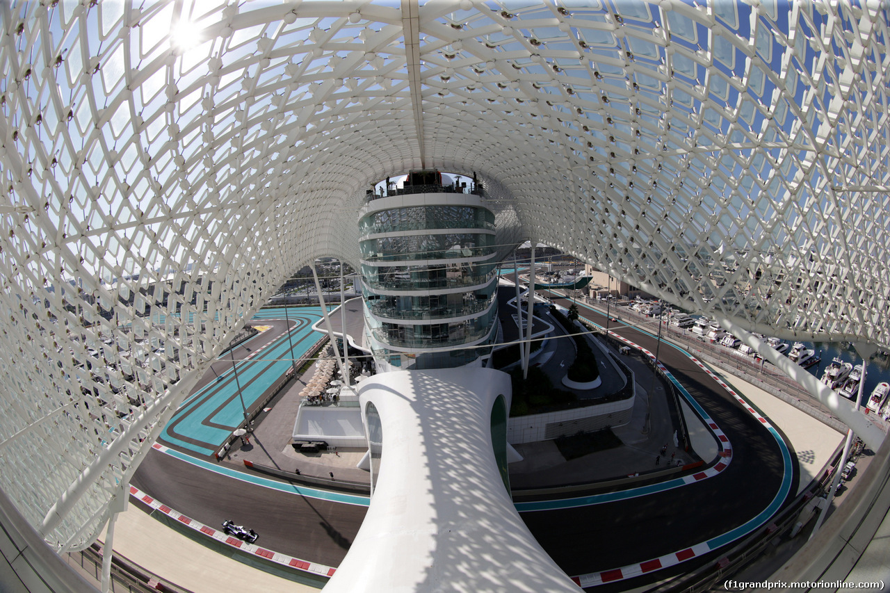 GP ABU DHABI, 23.11.2018 - Prove Libere 1, Lewis Hamilton (GBR) Mercedes AMG F1 W09