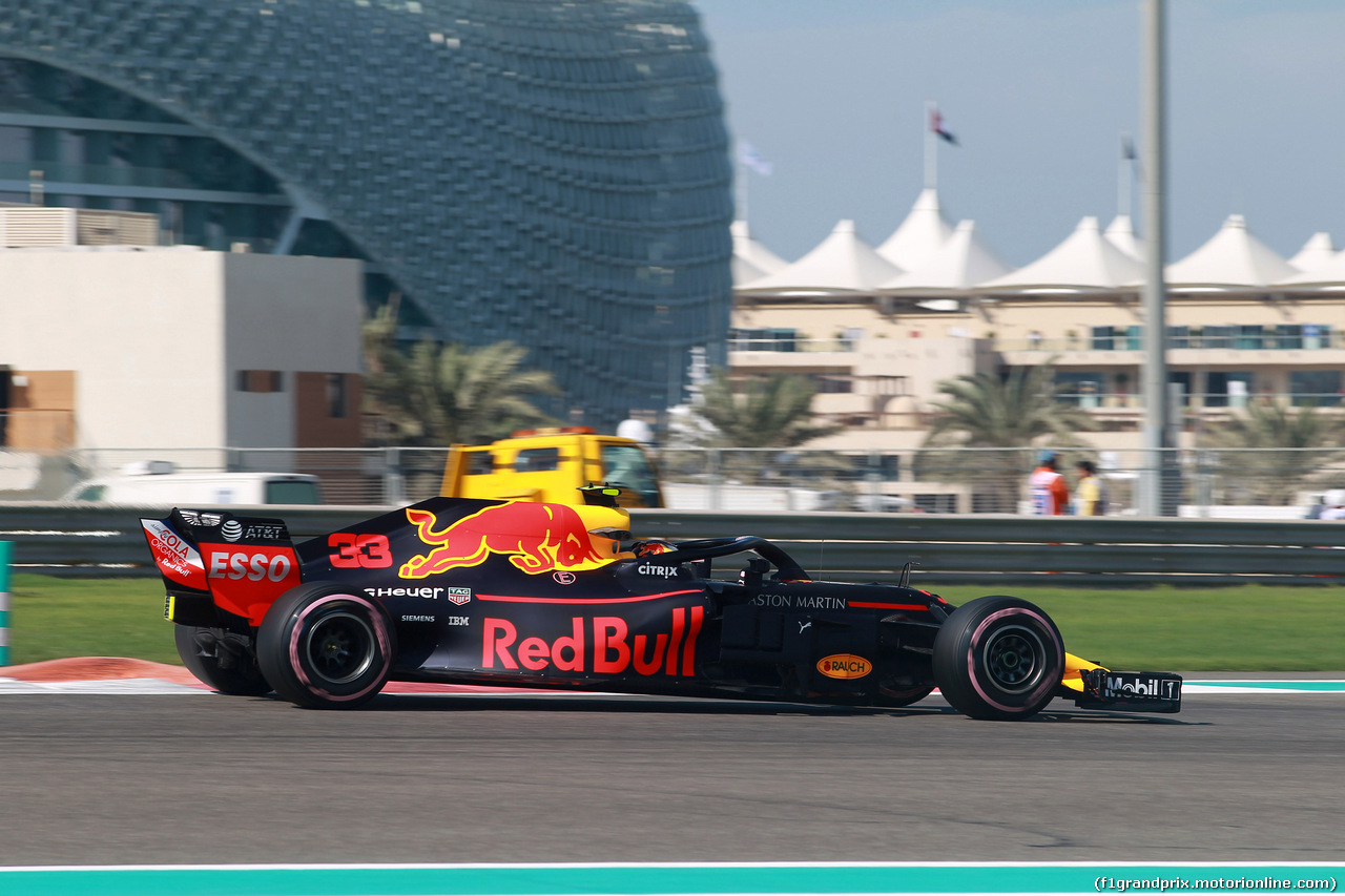 GP ABU DHABI, 23.11.2018 - Prove Libere 1, Max Verstappen (NED) Red Bull Racing RB14