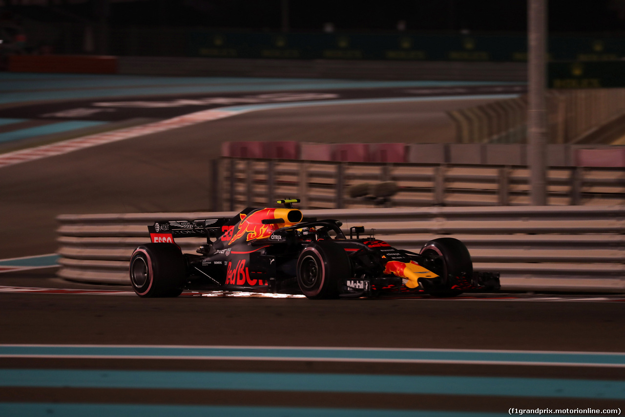 GP ABU DHABI, 23.11.2018 - Prove Libere 2, Max Verstappen (NED) Red Bull Racing RB14