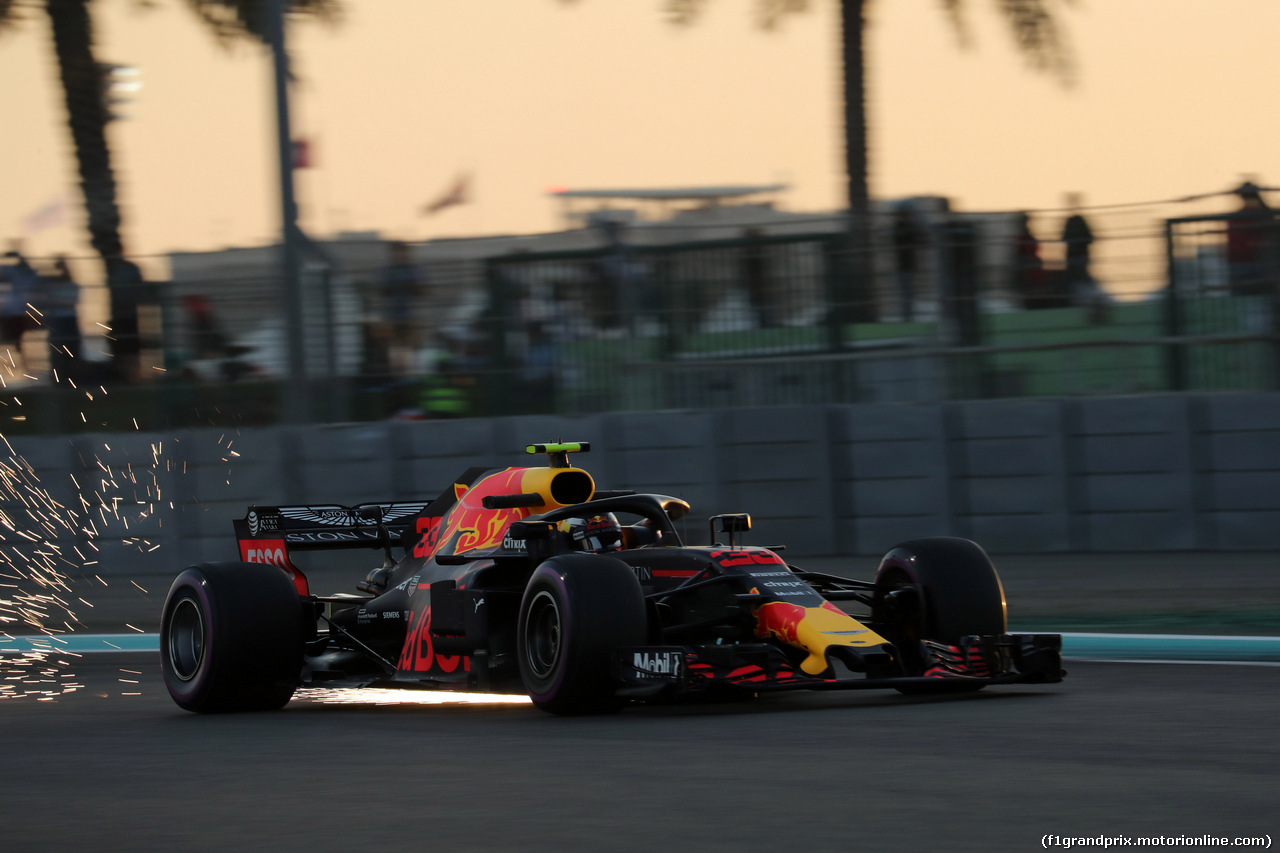 GP ABU DHABI, 23.11.2018 - Prove Libere 2, Max Verstappen (NED) Red Bull Racing RB14