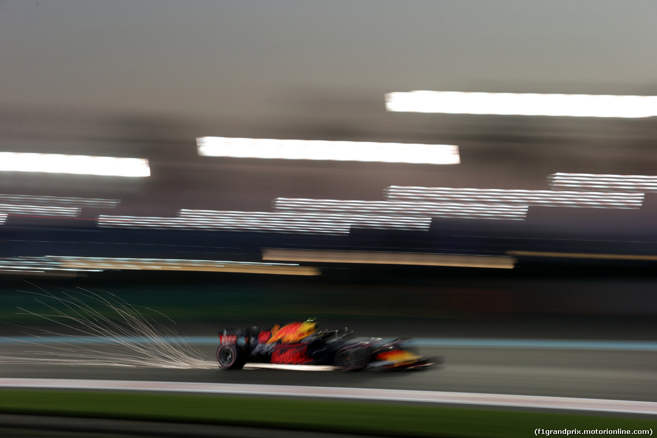 GP ABU DHABI, 23.11.2018 - Prove Libere 2, Max Verstappen (NED) Red Bull Racing RB14