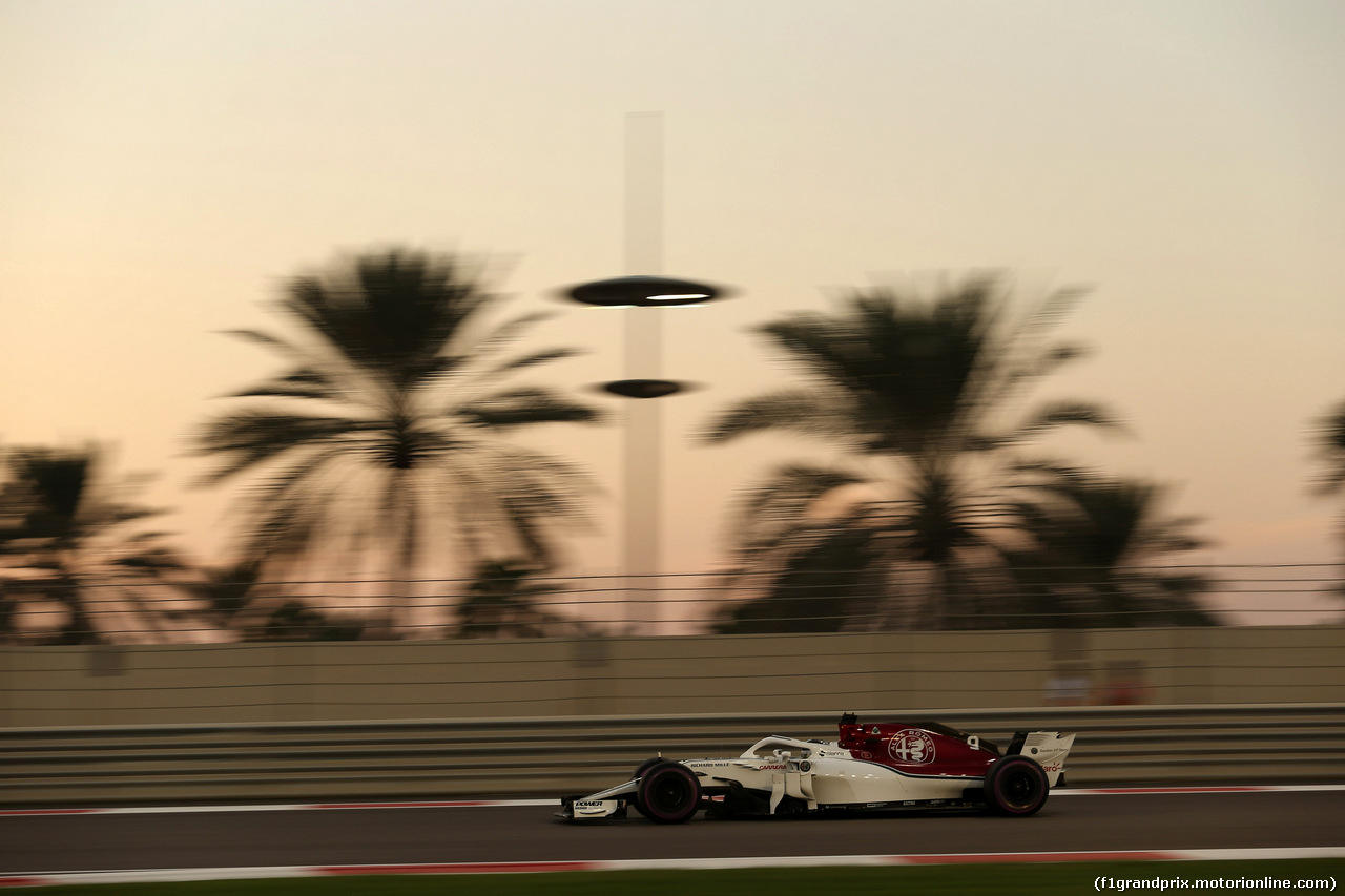 GP ABU DHABI, 23.11.2018 - Prove Libere 2, Marcus Ericsson (SUE) Sauber C37