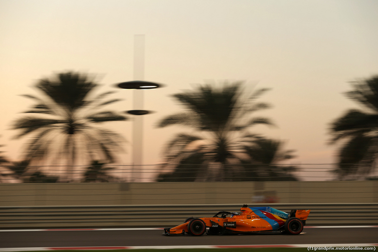 GP ABU DHABI, 23.11.2018 - Prove Libere 2, Fernando Alonso (ESP) McLaren MCL33