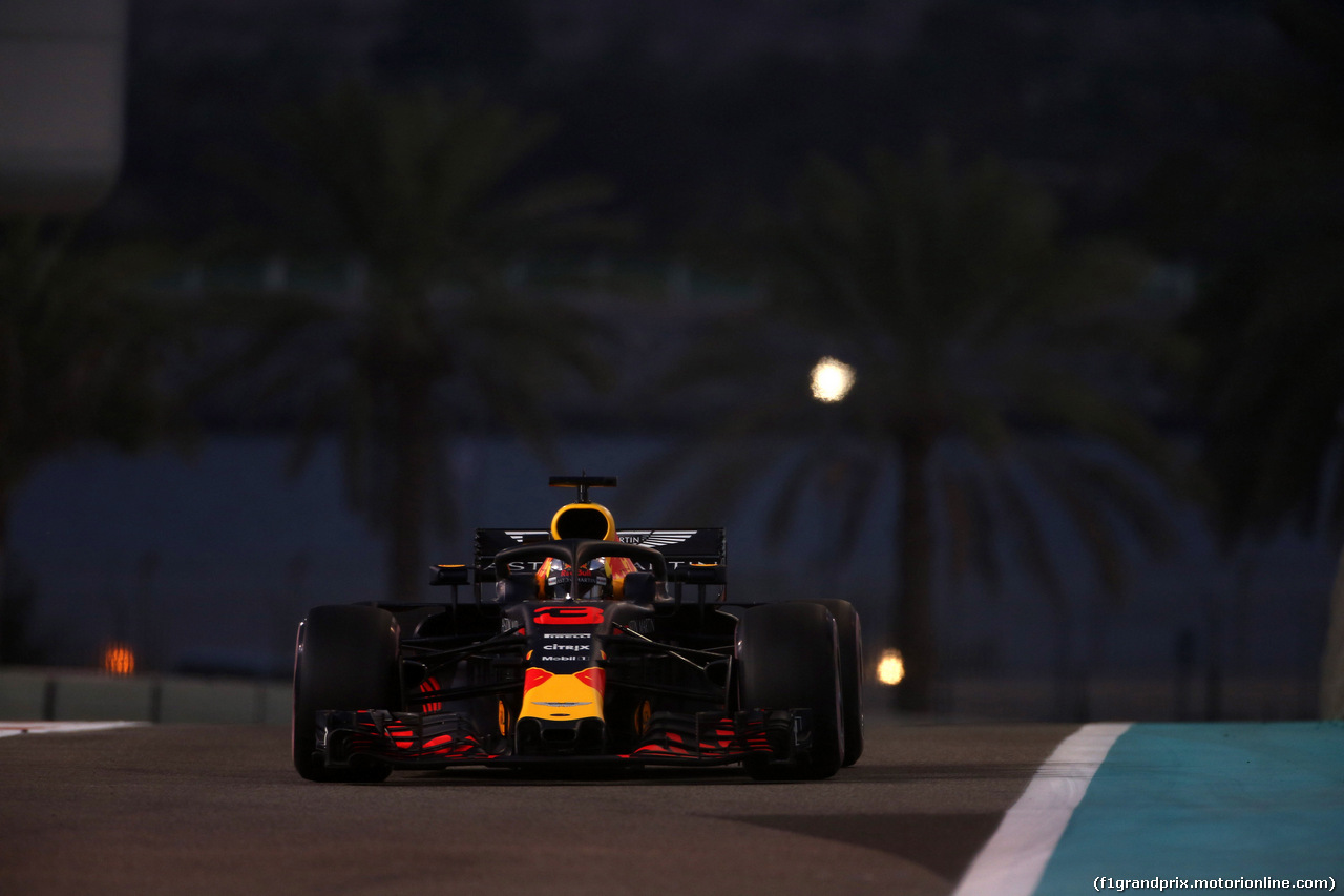 GP ABU DHABI, 23.11.2018 - Prove Libere 2, Daniel Ricciardo (AUS) Red Bull Racing RB14