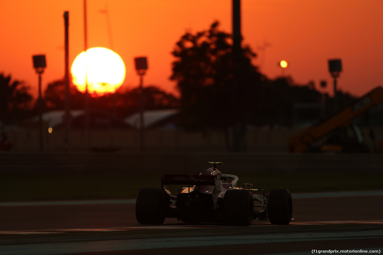 GP ABU DHABI, 23.11.2018 - Prove Libere 2, Charles Leclerc (MON) Sauber C37