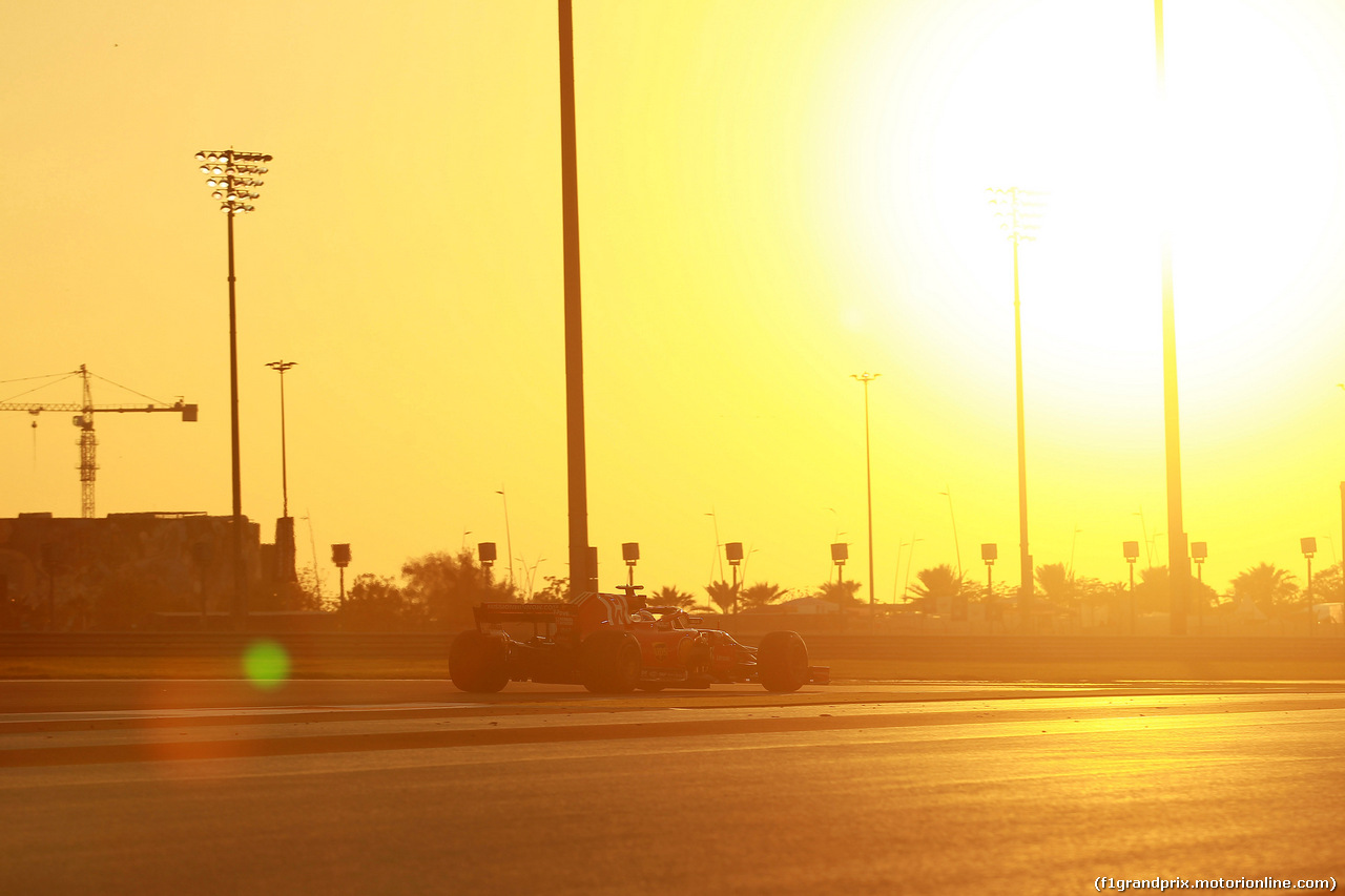 GP ABU DHABI, 23.11.2018 - Prove Libere 2, Sebastian Vettel (GER) Ferrari SF71H