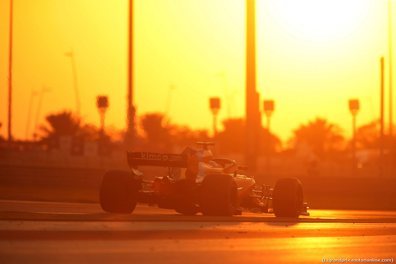 GP ABU DHABI, 23.11.2018 - Prove Libere 2, Fernando Alonso (ESP) McLaren MCL33