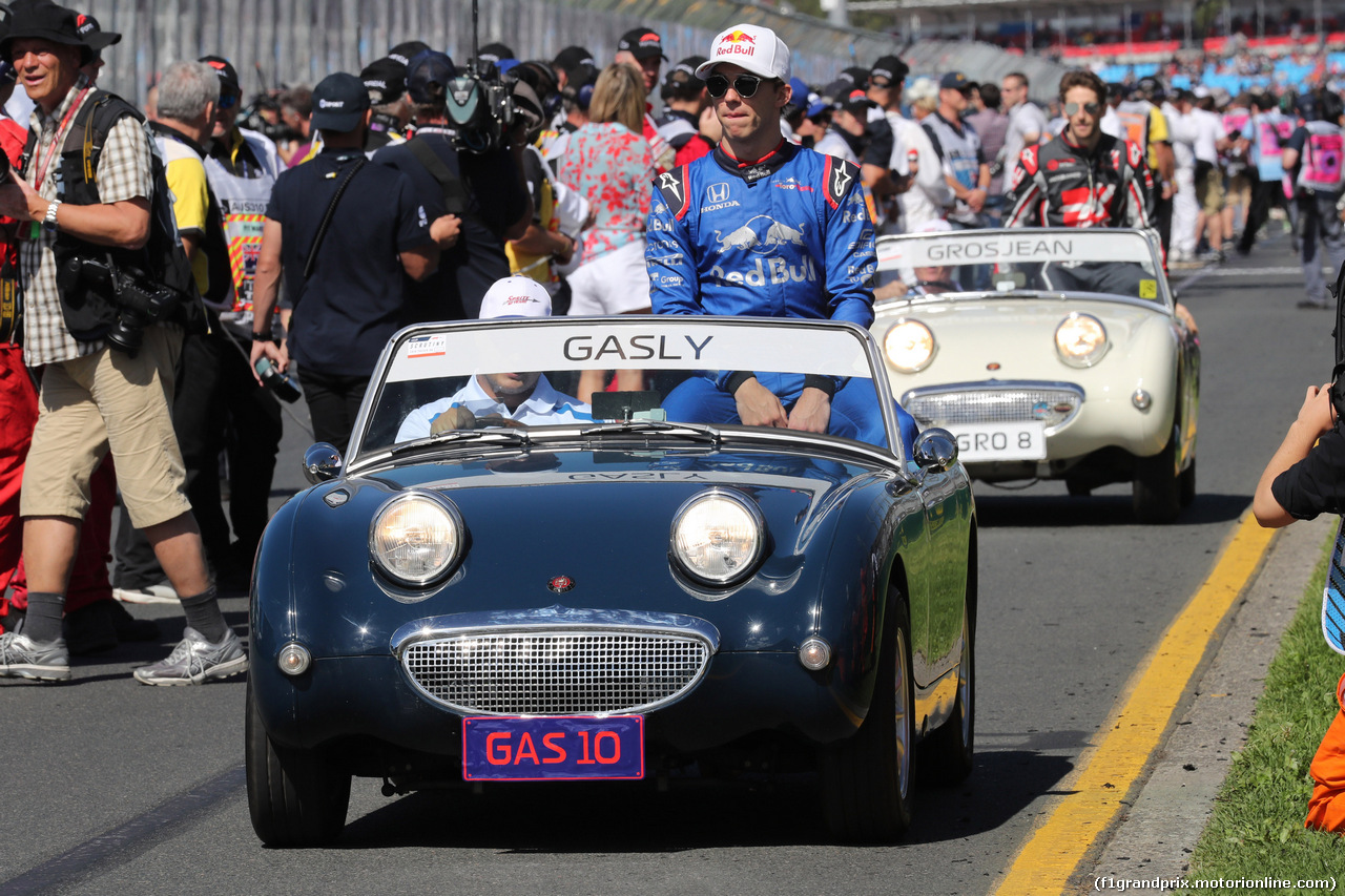 GP AUSTRALIA, 25.03.2018 - Pierre Gasly (FRA) Scuderia Toro Rosso STR13 at drivers parade