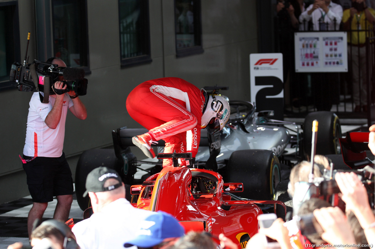 GP AUSTRALIA, 25.03.2018 - Gara, Sebastian Vettel (GER) Ferrari SF71H vincitore