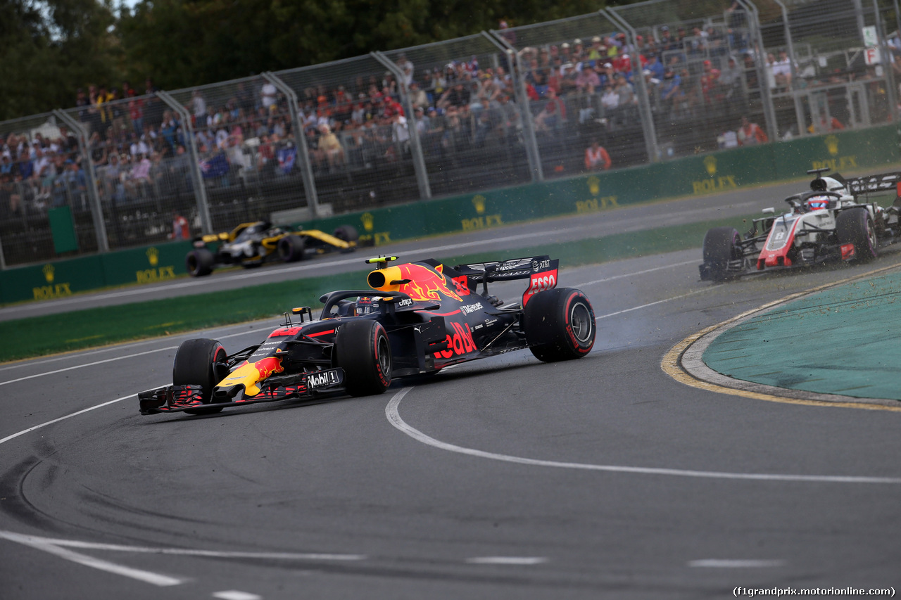 GP AUSTRALIA, 25.03.2018 - Gara, Max Verstappen (NED) Red Bull Racing RB14 spins