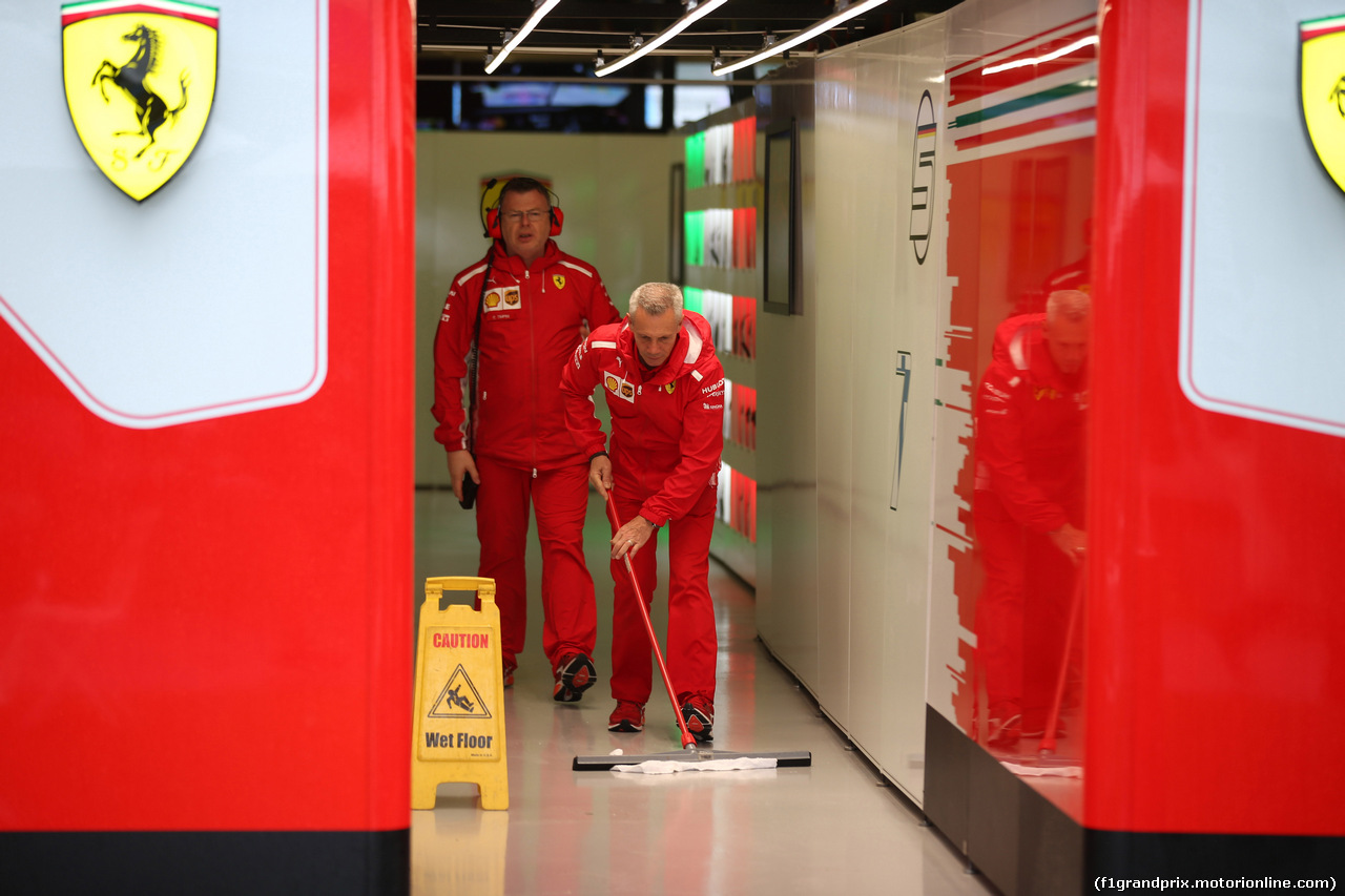 GP AUSTRALIA, 24.03.2018 - Ferrari garage