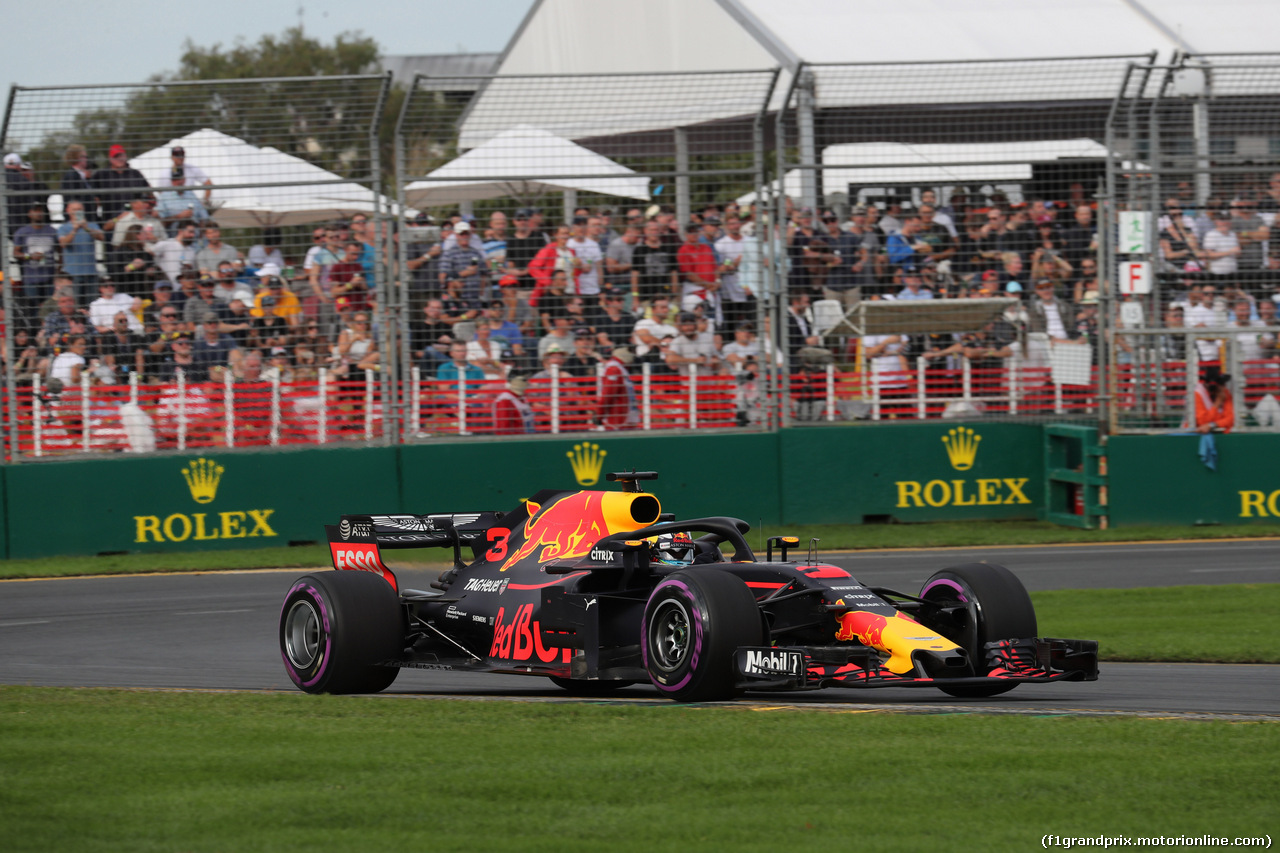 GP AUSTRALIA, 24.03.2018 - Qualifiche, Daniel Ricciardo (AUS) Red Bull Racing RB14