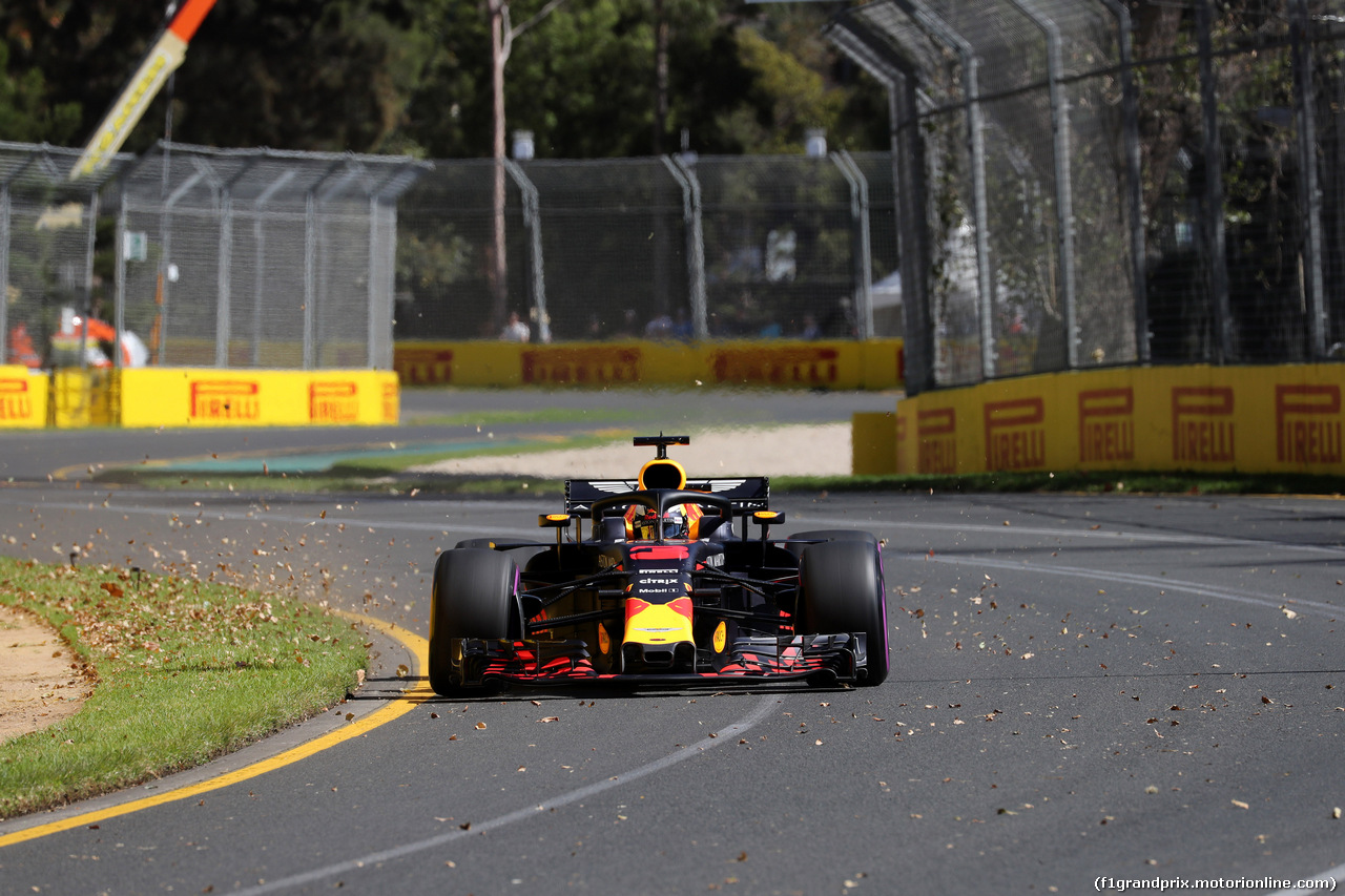 GP AUSTRALIA, 23.03.2018 - Prove Libere 1, Daniel Ricciardo (AUS) Red Bull Racing RB14