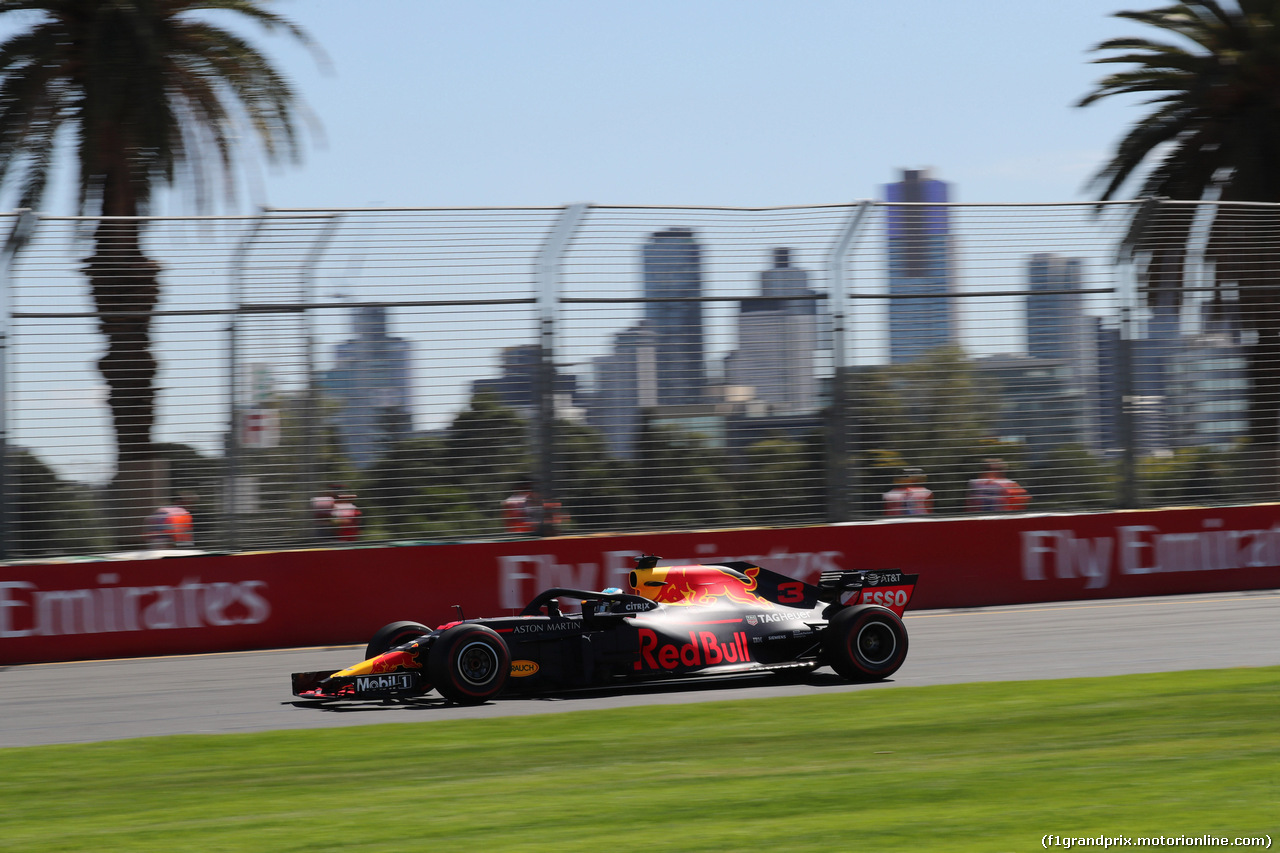 GP AUSTRALIA, 23.03.2018 - Prove Libere 1, Daniel Ricciardo (AUS) Red Bull Racing RB14